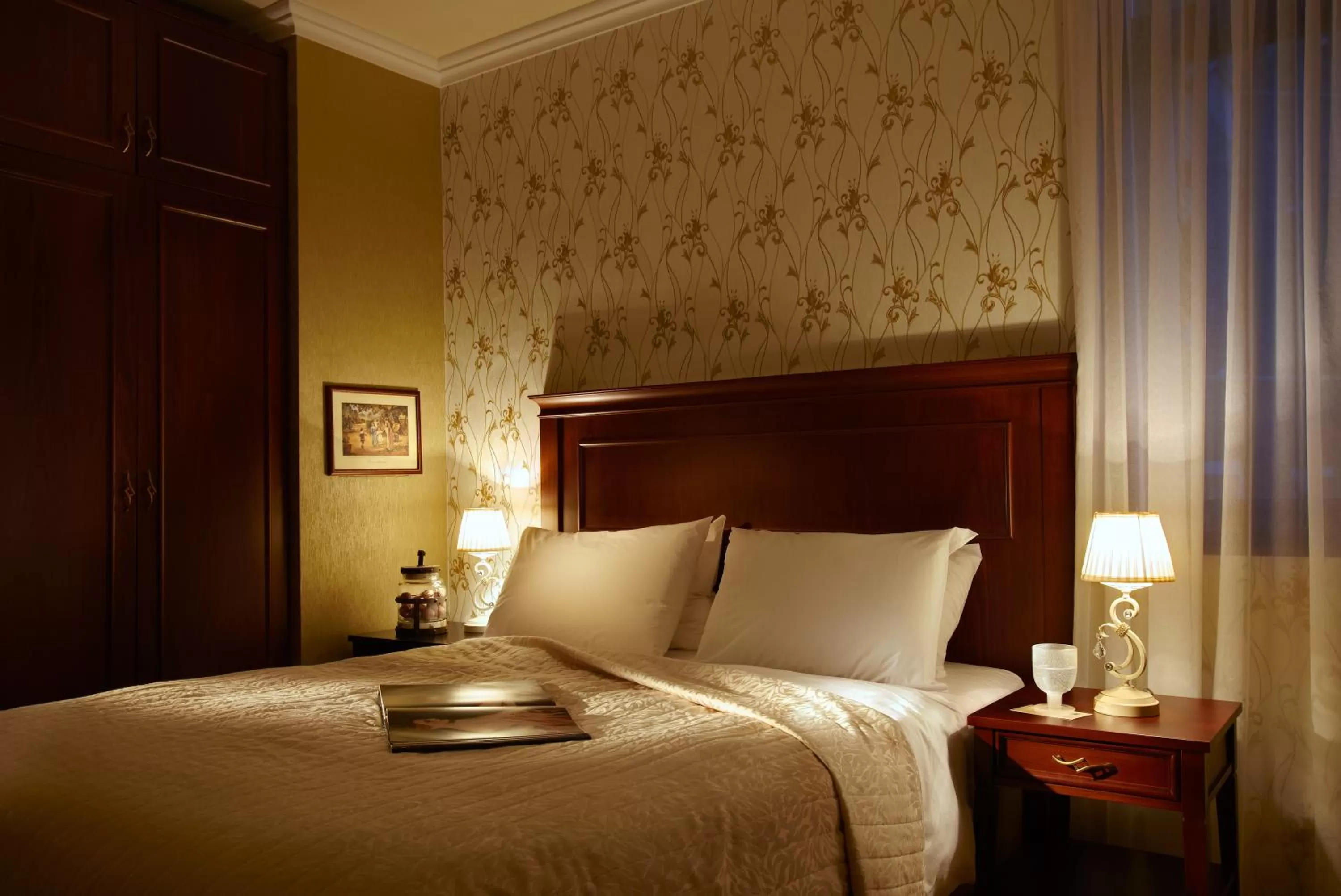 Bed in Premier Luxury Mountain Resort