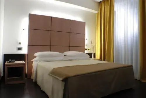 Photo of the whole room, Bed in Hotel Cimarosa