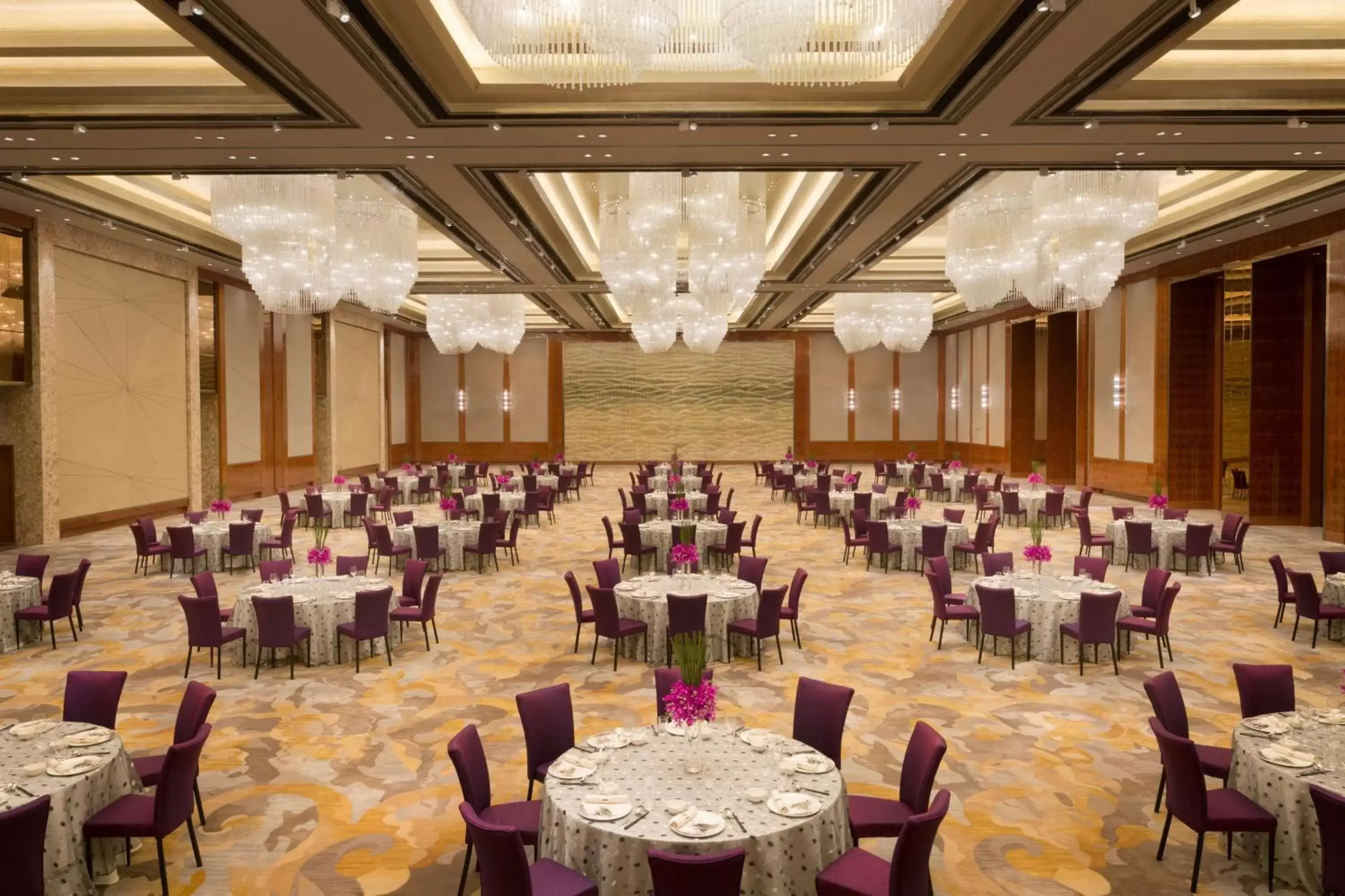 On site, Banquet Facilities in Midtown Shangri-La, Hangzhou