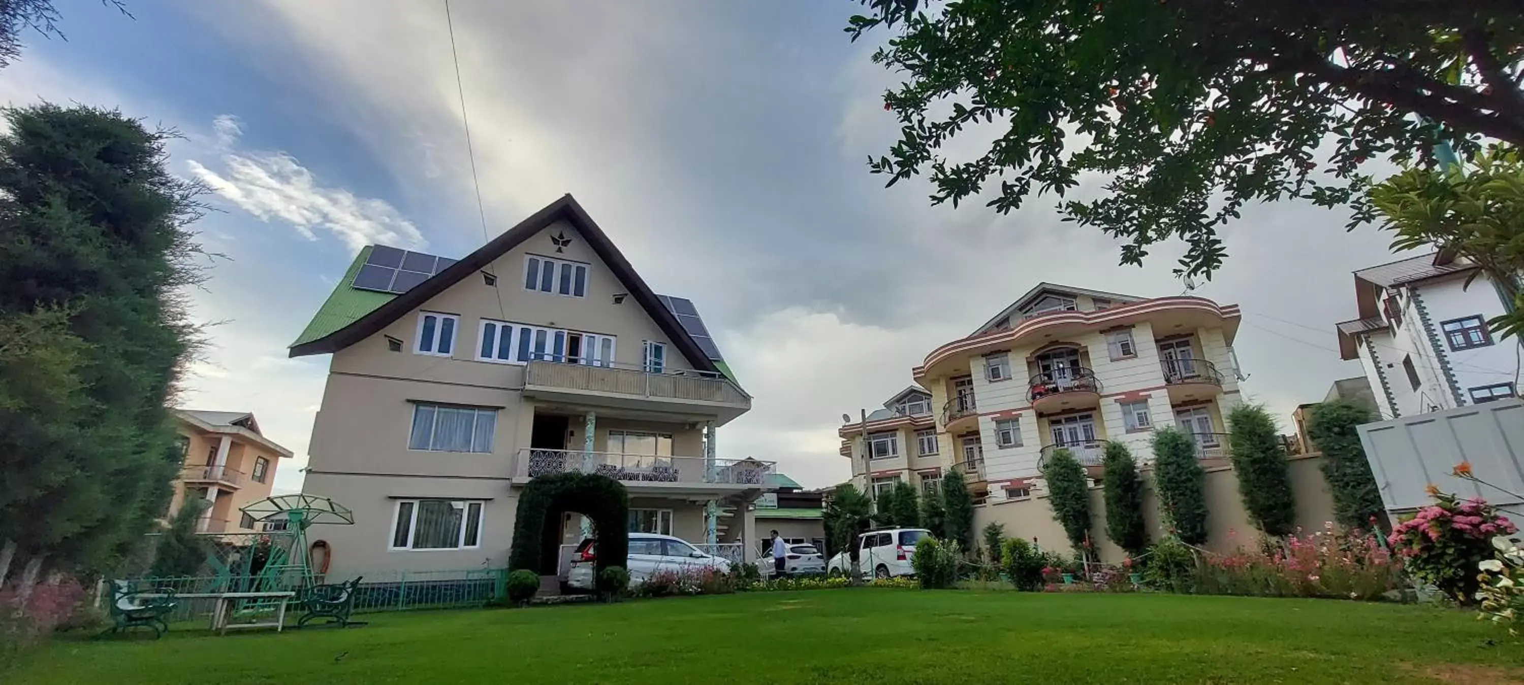 Property building in Ikraam Inn Bed & Breakfast Property building in Ikraam Inn Bed & Breakfast