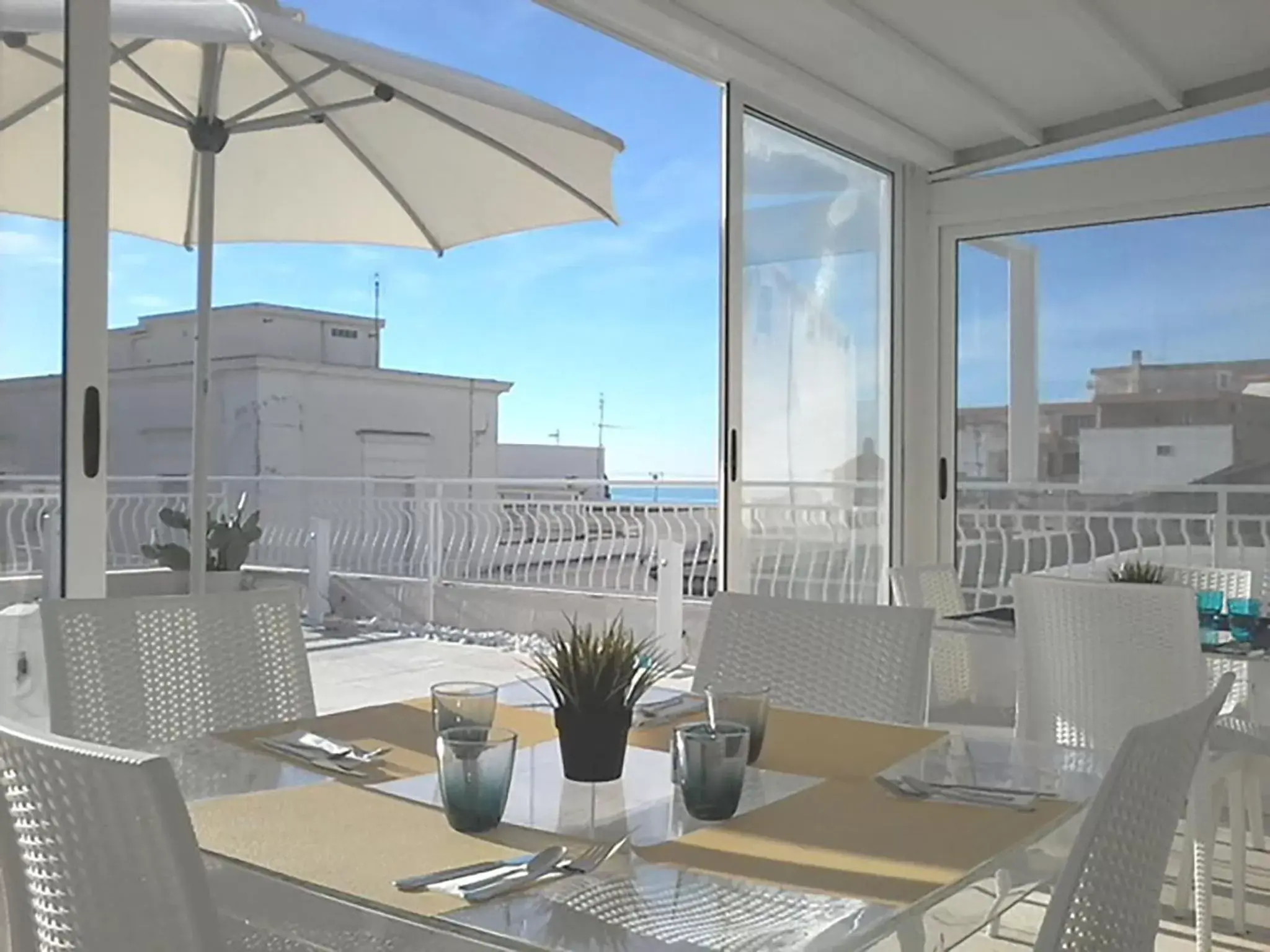 Balcony/Terrace, Restaurant/Places to Eat in B & B Casa Manfredi