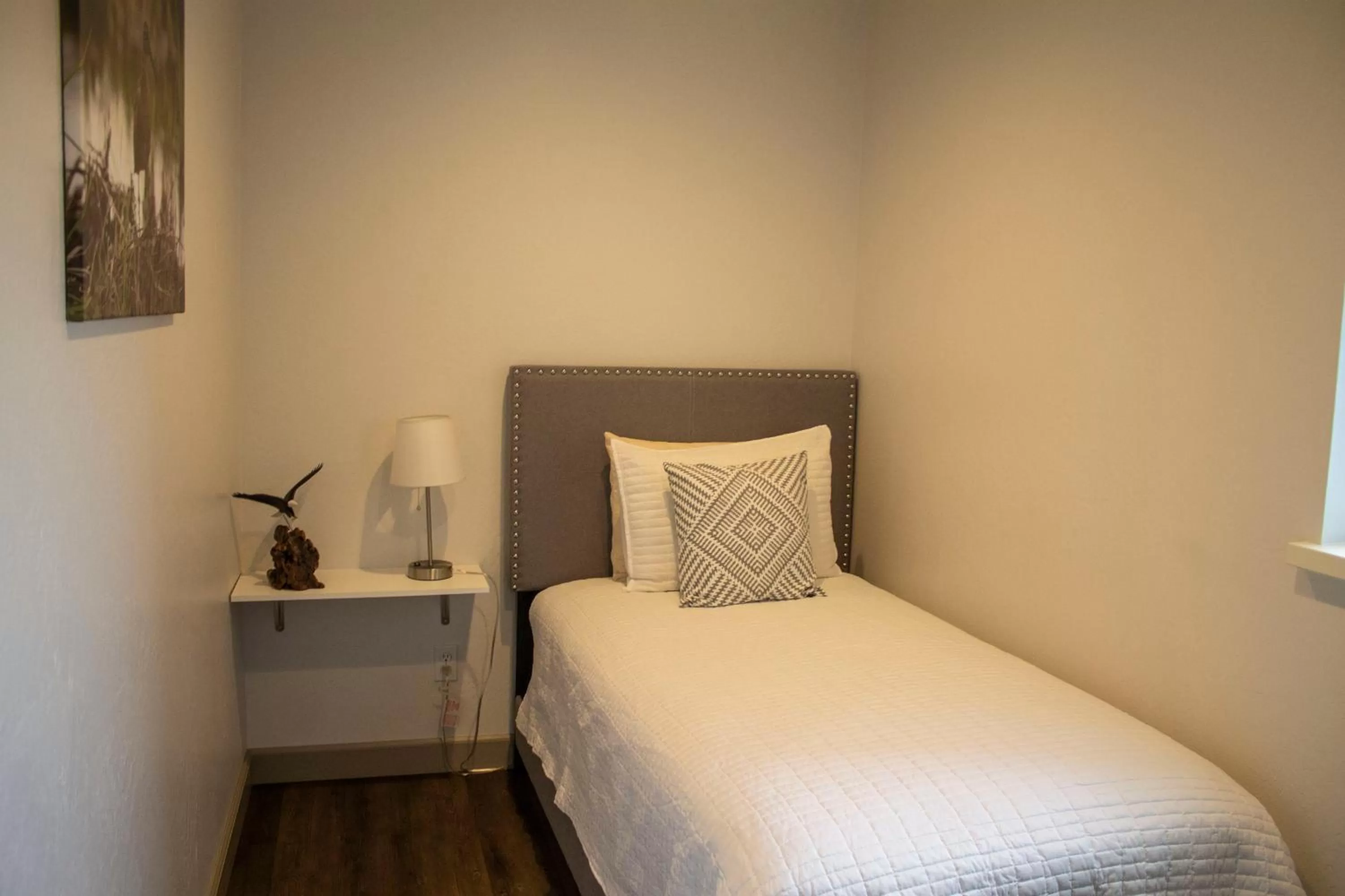 Bed in Otter Beach Lodges