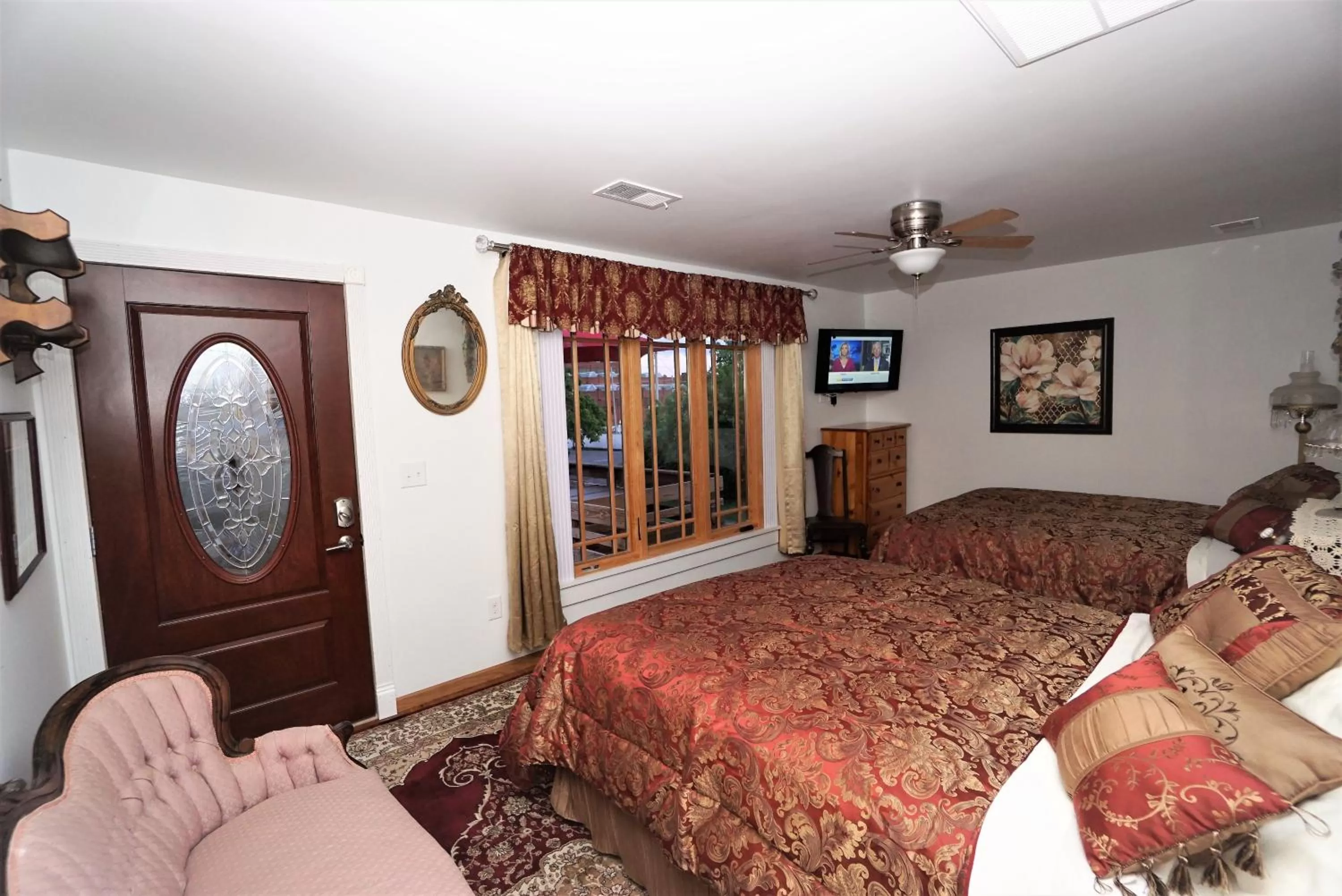 Bed in Paducah 1895 Washington Hotel