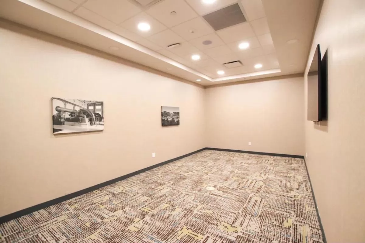 Meeting/conference room in Hampton Inn Lead