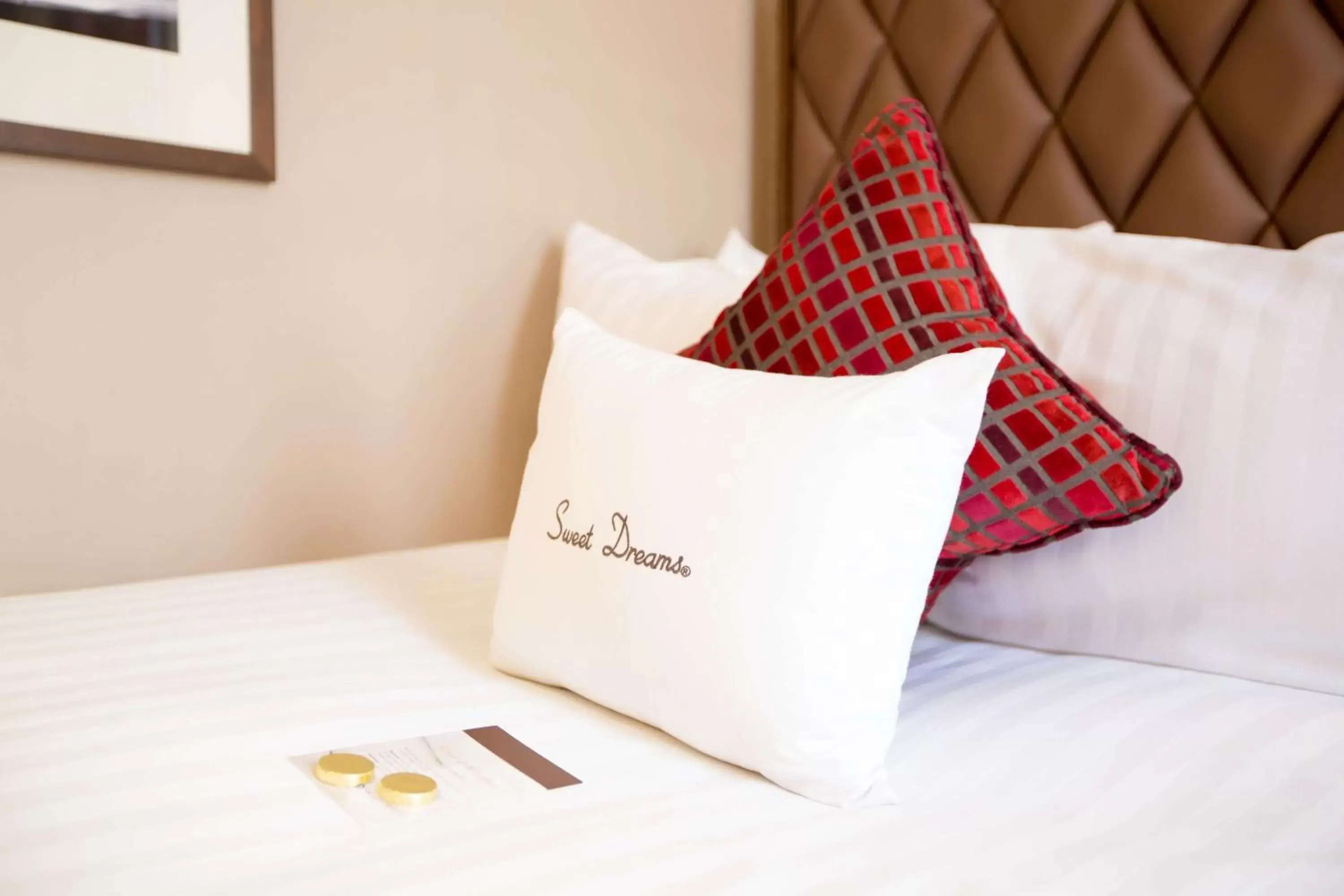 Bed in DoubleTree by Hilton Hotel London - Marble Arch