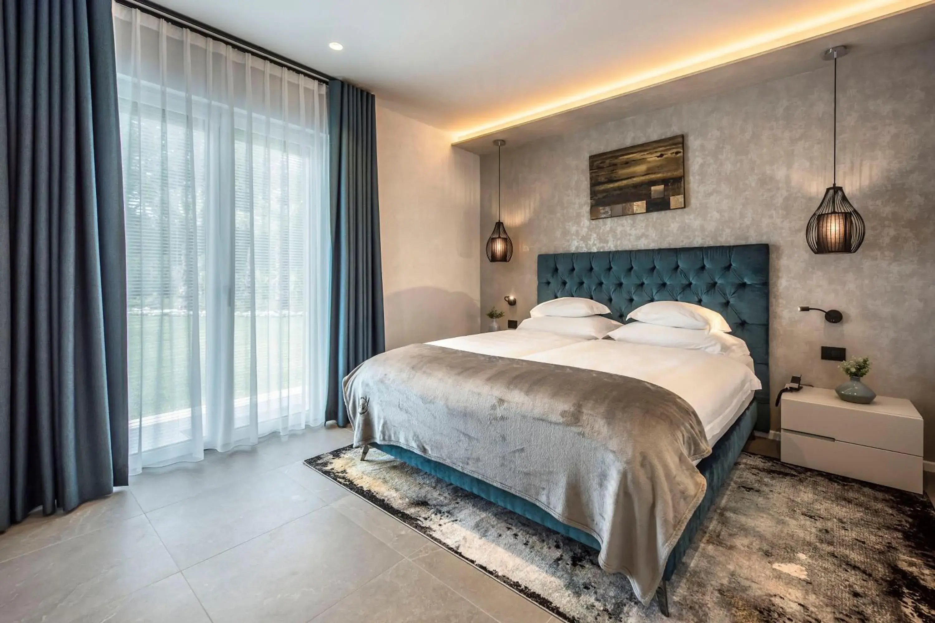 Bed in Quellenhof Luxury Resort Lazise