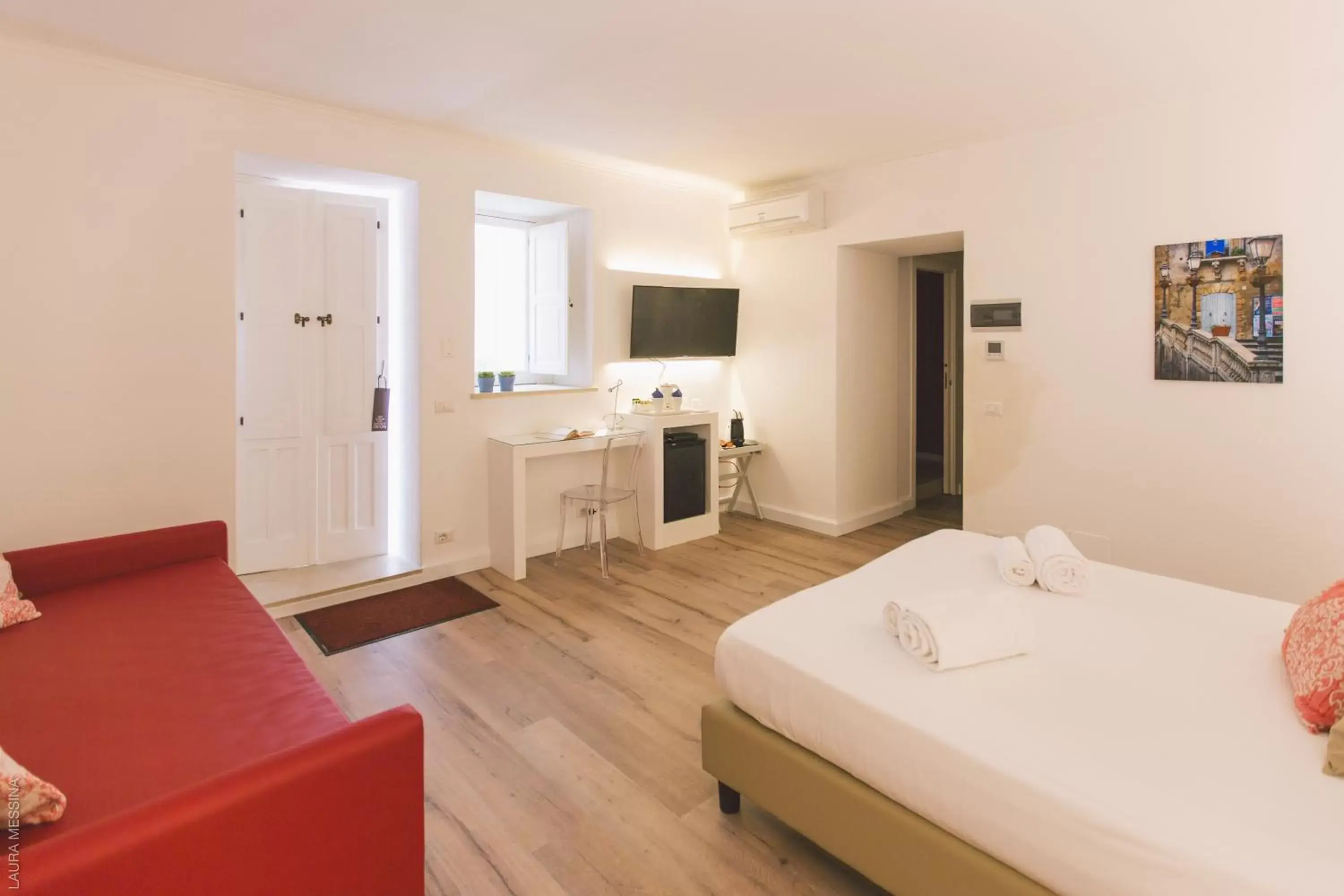 TV and multimedia, Bed in Dimore delle Zagare Ortigia TV and multimedia, Bed in Dimore delle Zagare Ortigia