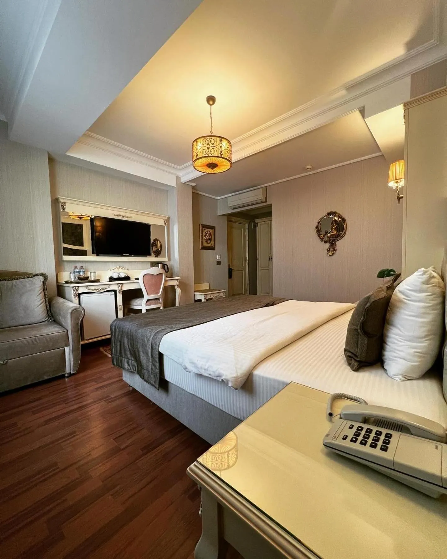 Bed in Muyan Suites
