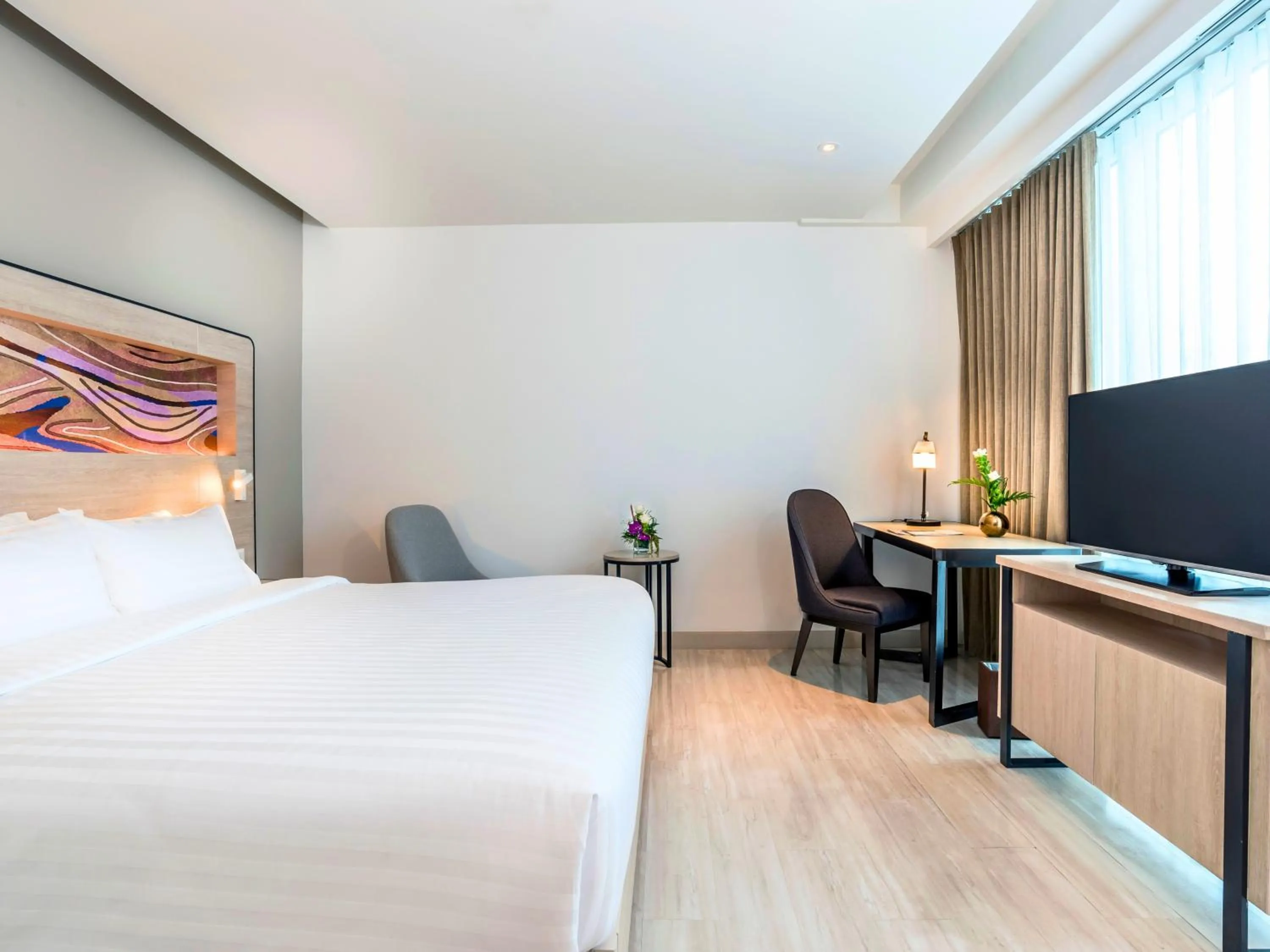 Bed in Novotel Phuket City Phokeethra