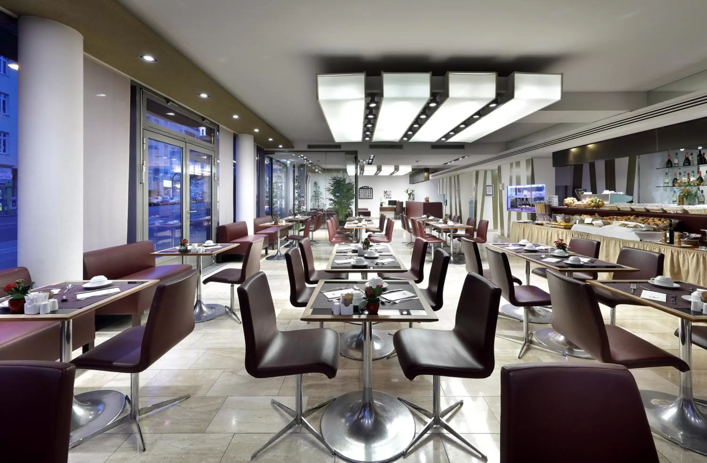 Food and drinks, Restaurant/Places to Eat in Eurostars Embassy