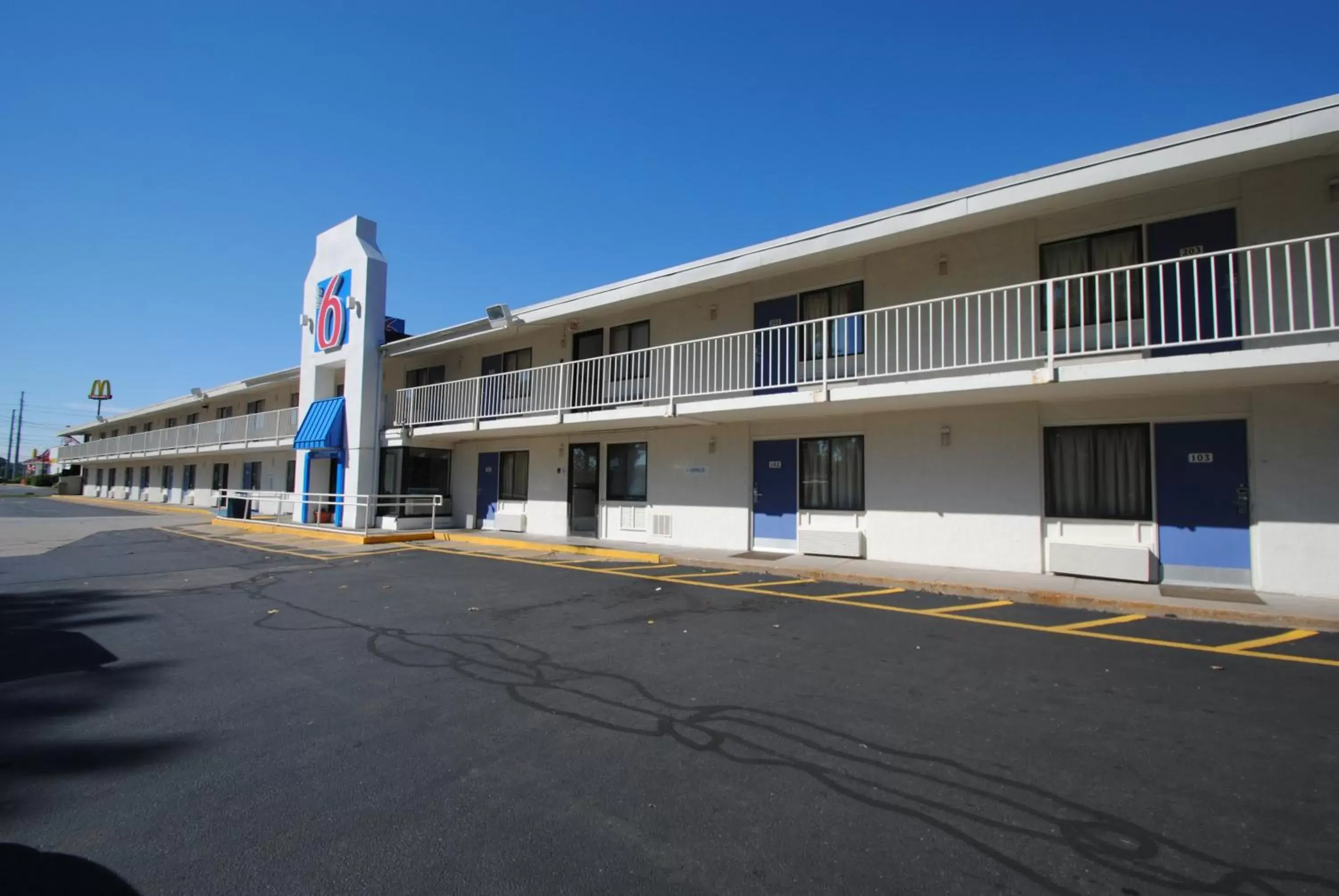 Property Building in Motel 6-Chicopee, MA - Springfield