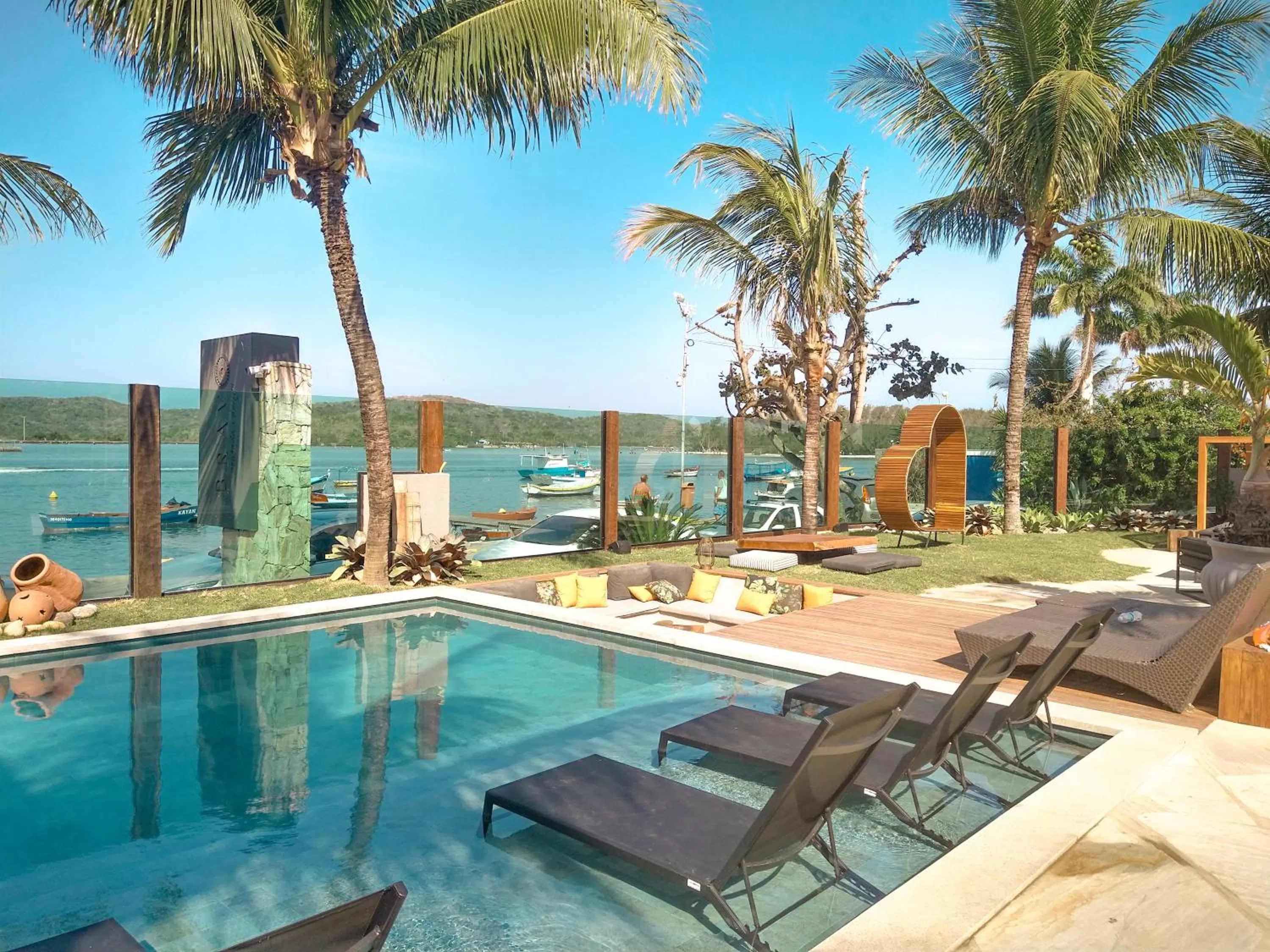 Swimming pool in Bravo Pousada Design