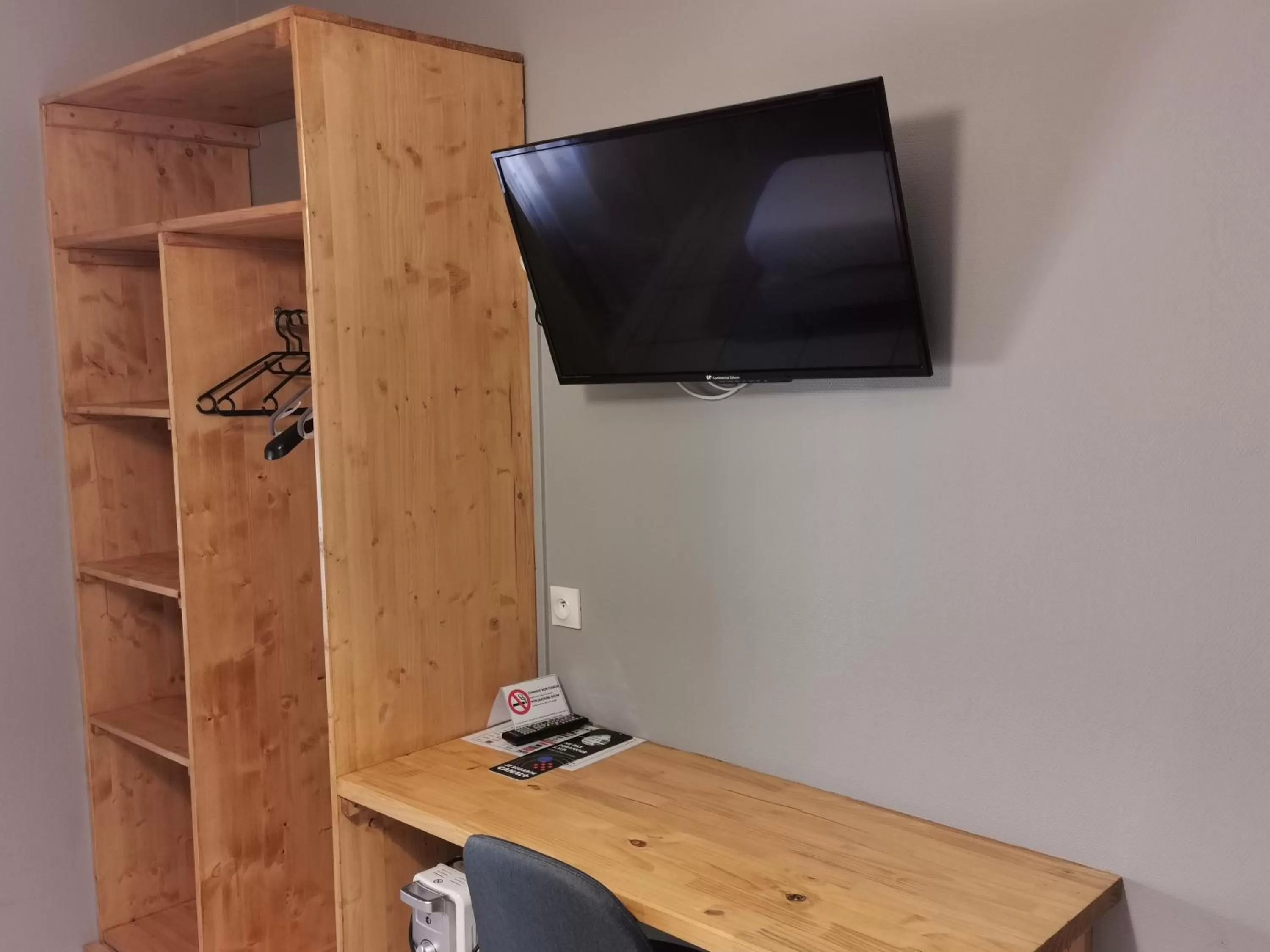 TV and multimedia in Hotel du Languedoc