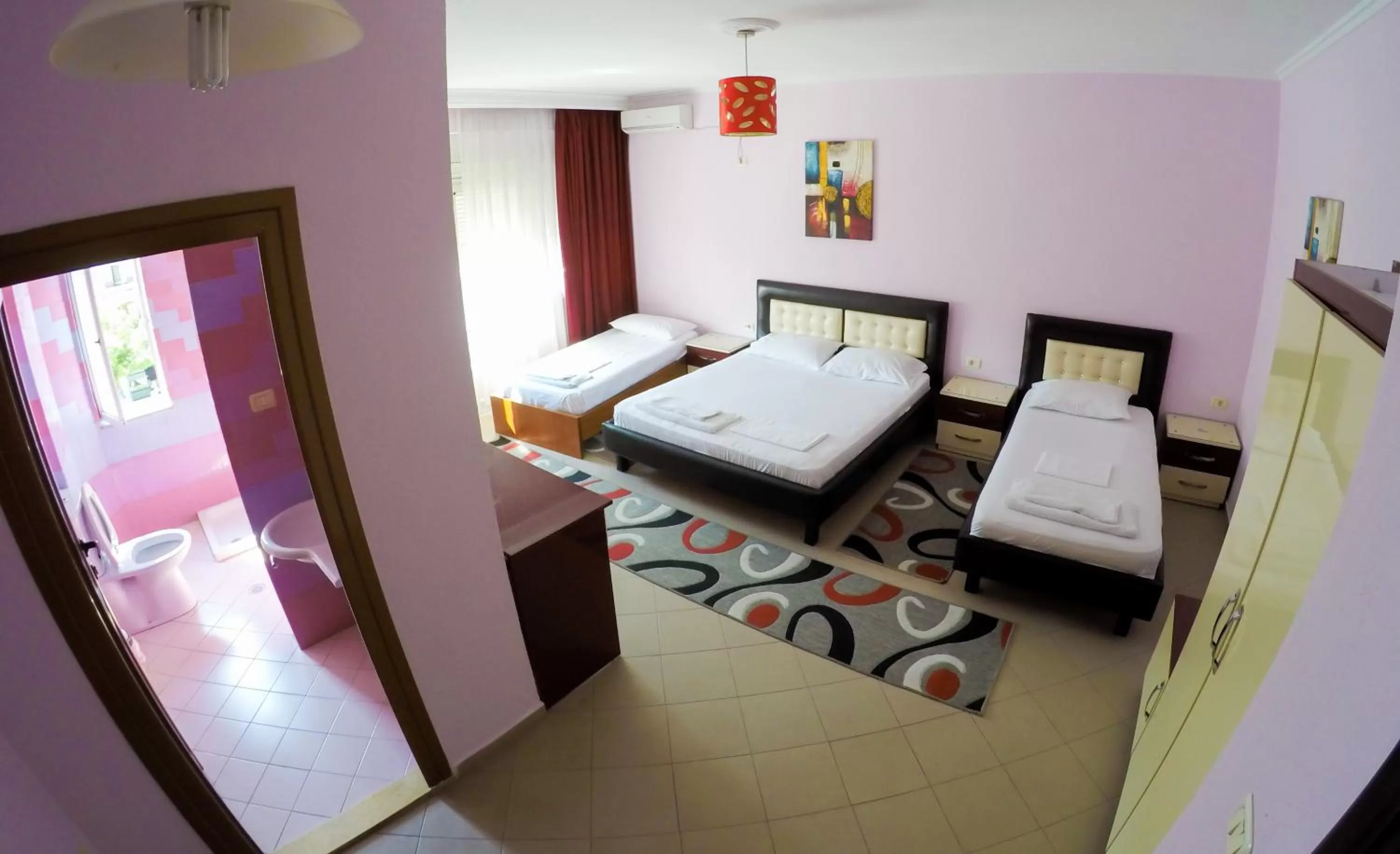 Bathroom in Hotel Freskia