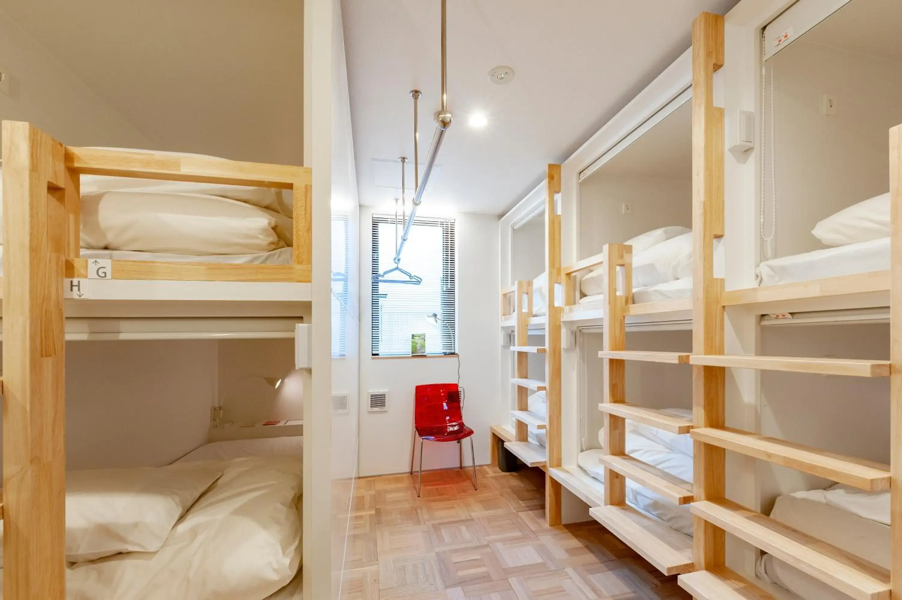 Bunk Bed in plat hostel keikyu haneda home