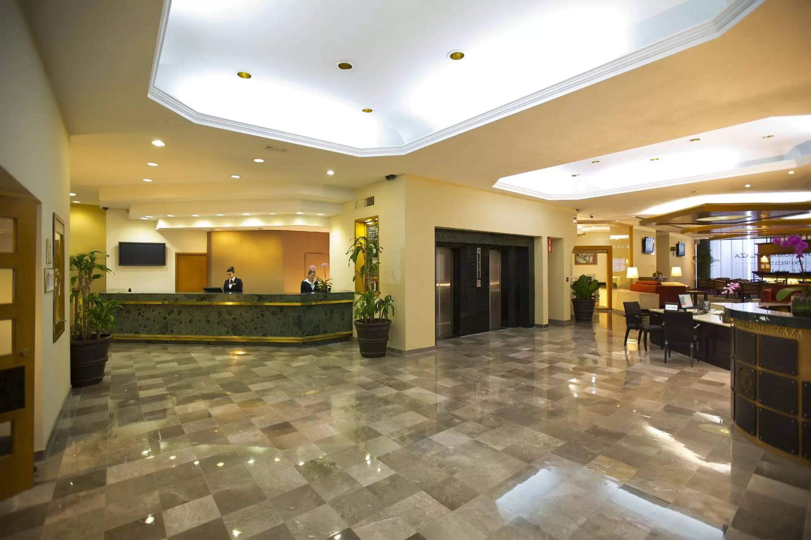 Lobby or reception, Lobby/Reception in Hotel Guadalajara Plaza Ejecutivo Lopez Mateos