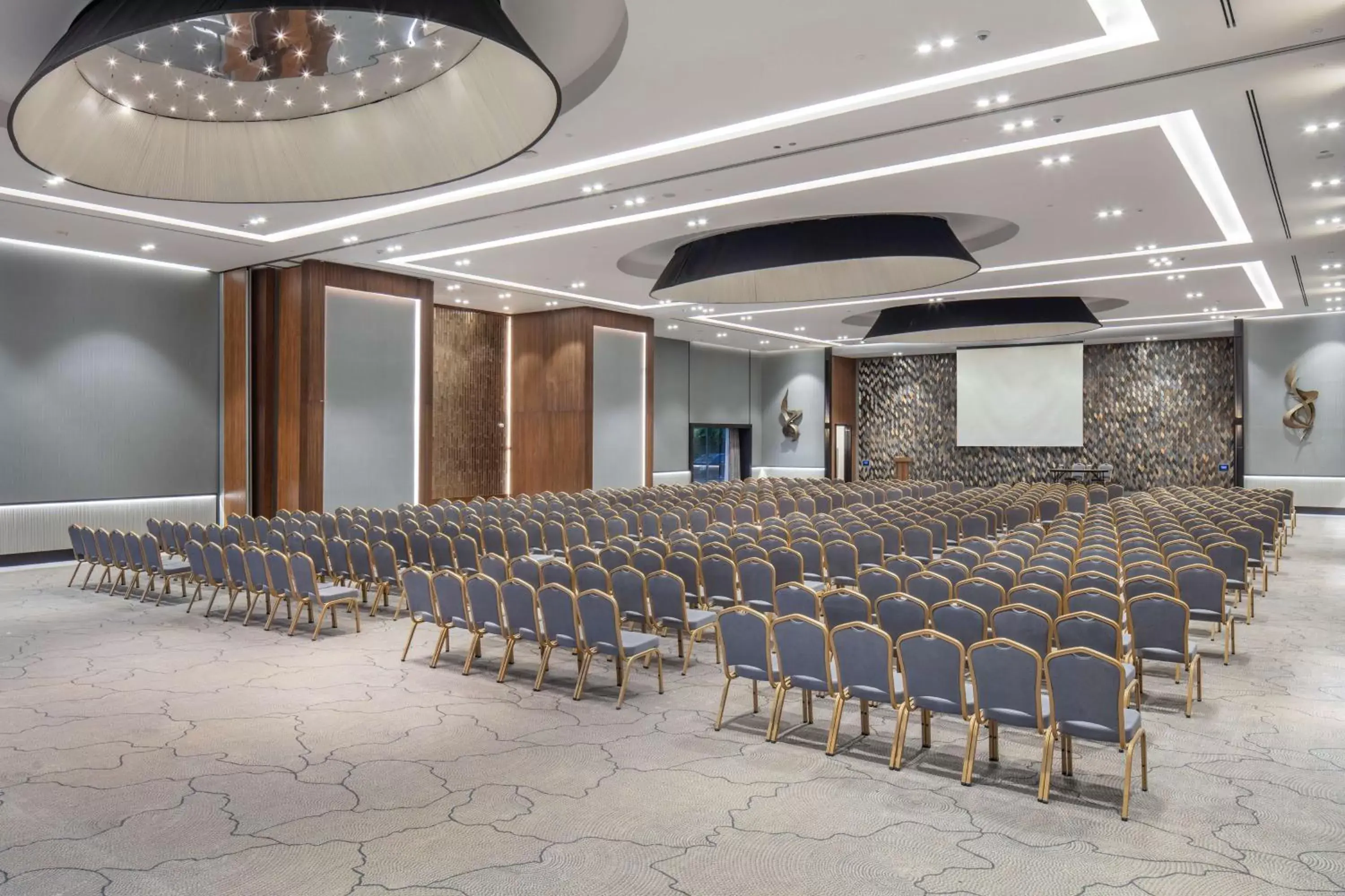 Meeting/conference room in Doubletree By Hilton Canakkale