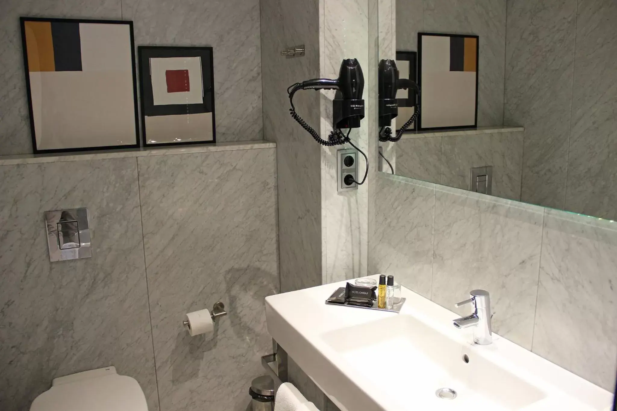 Bathroom in Hotel Chiqui