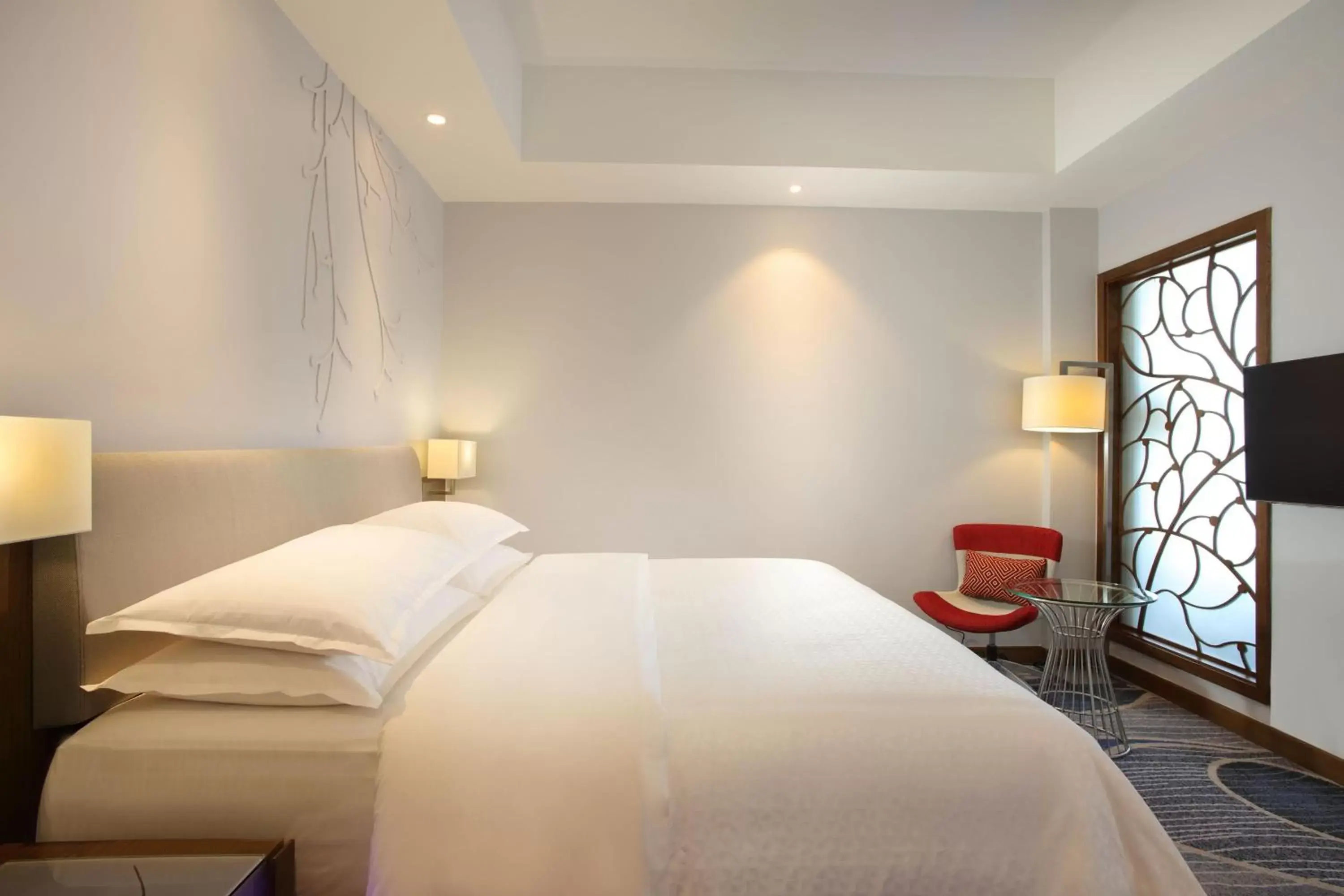 Bedroom, Bed in Four Points by Sheraton Manado