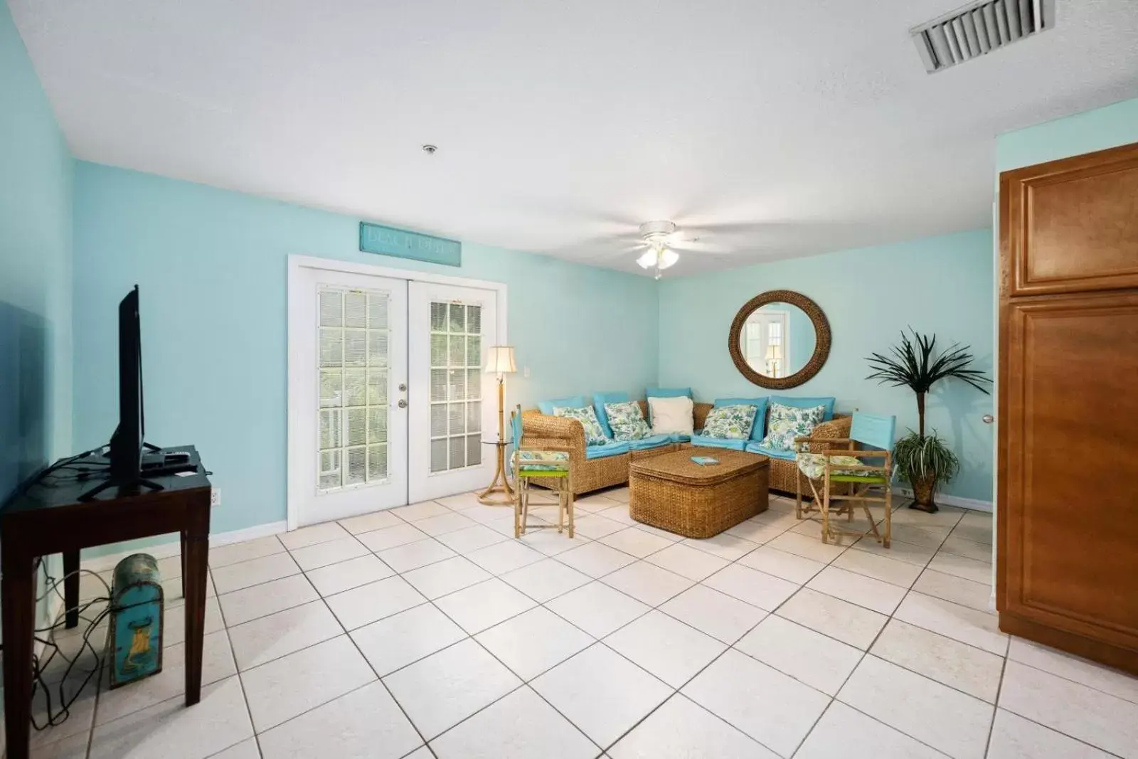 Seating Area in Seahorse Beach Bungalows