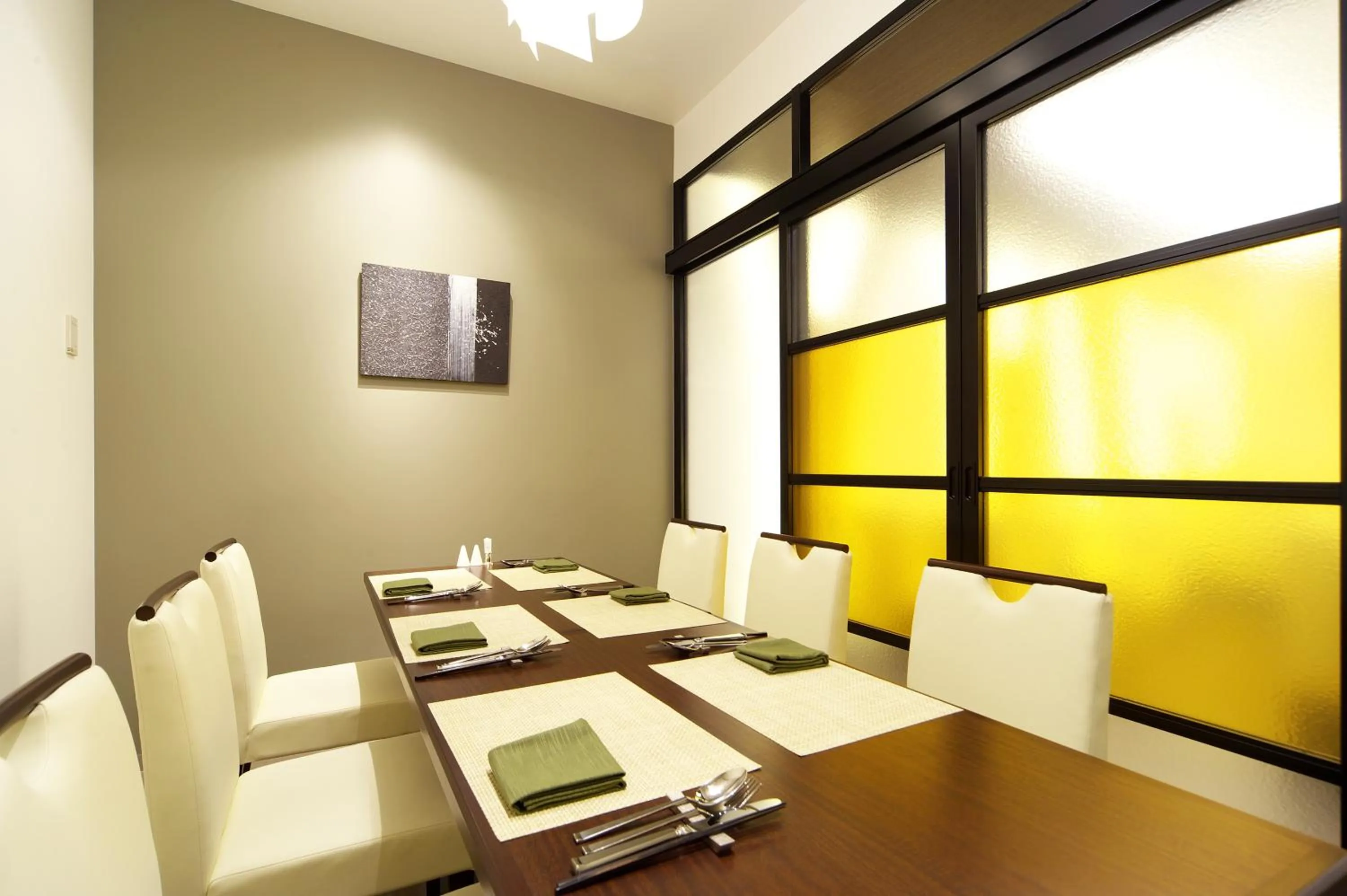 Restaurant/places to eat in Tokyo Green Palace