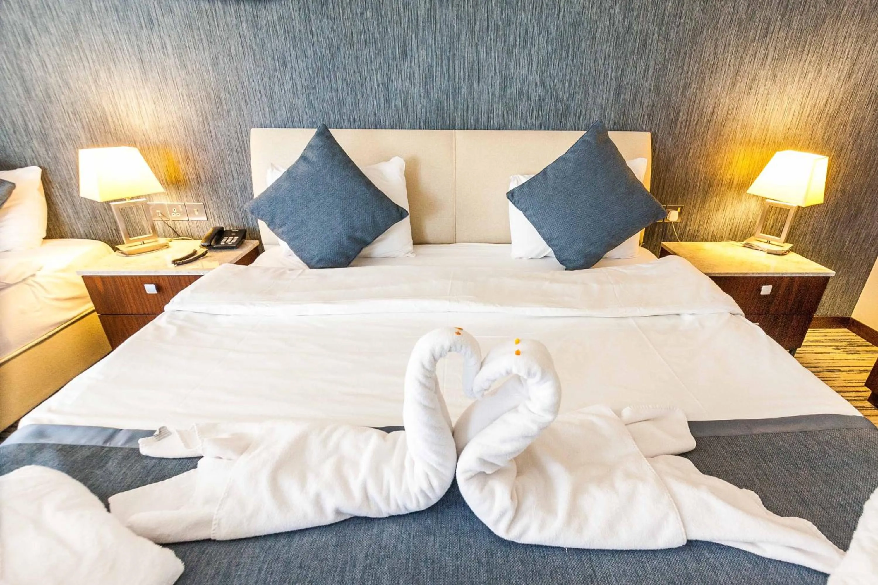 Bedroom, Bed in Port View Hotel