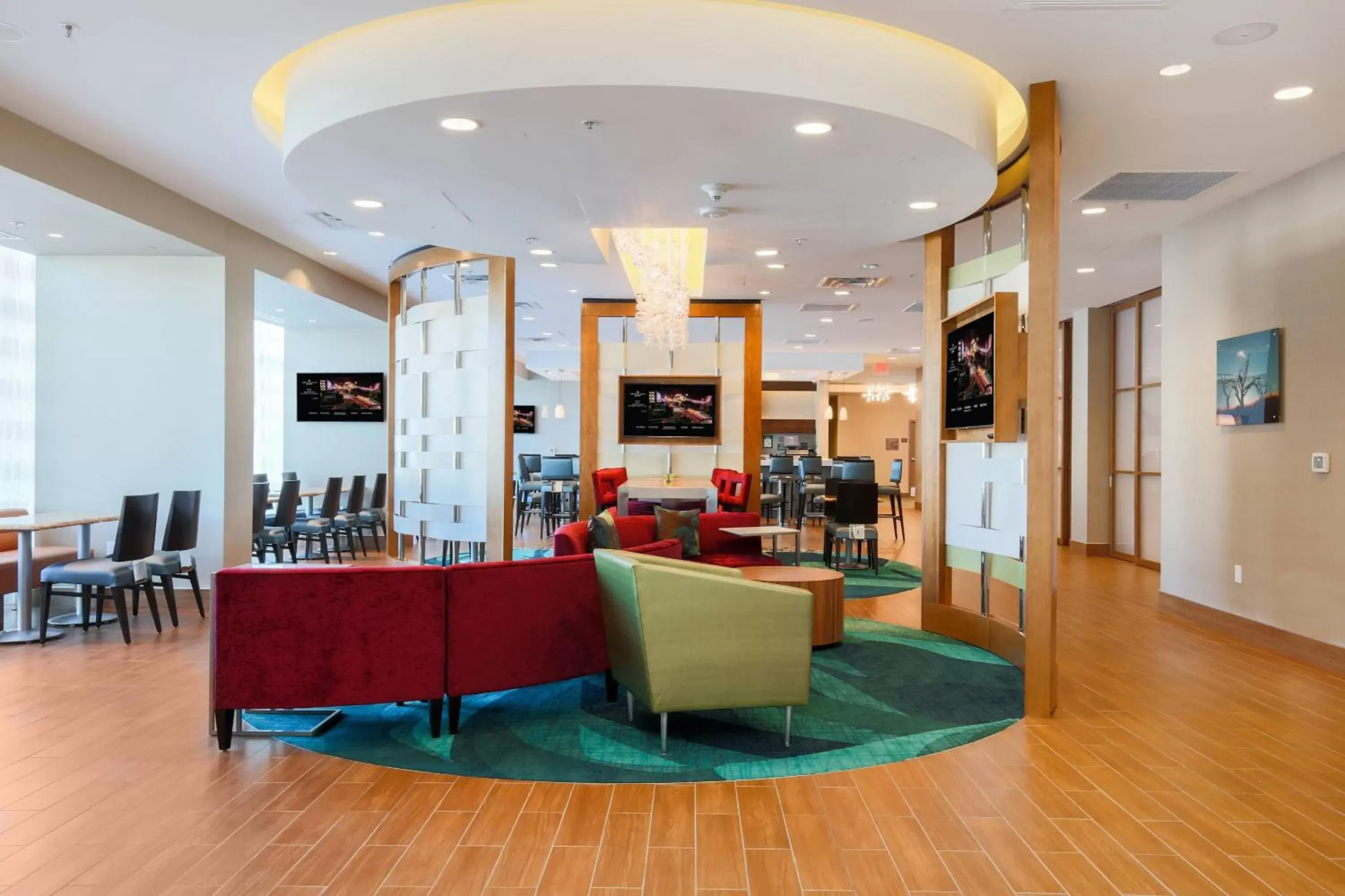 Lobby or reception in SpringHill Suites by Marriott San Jose Airport