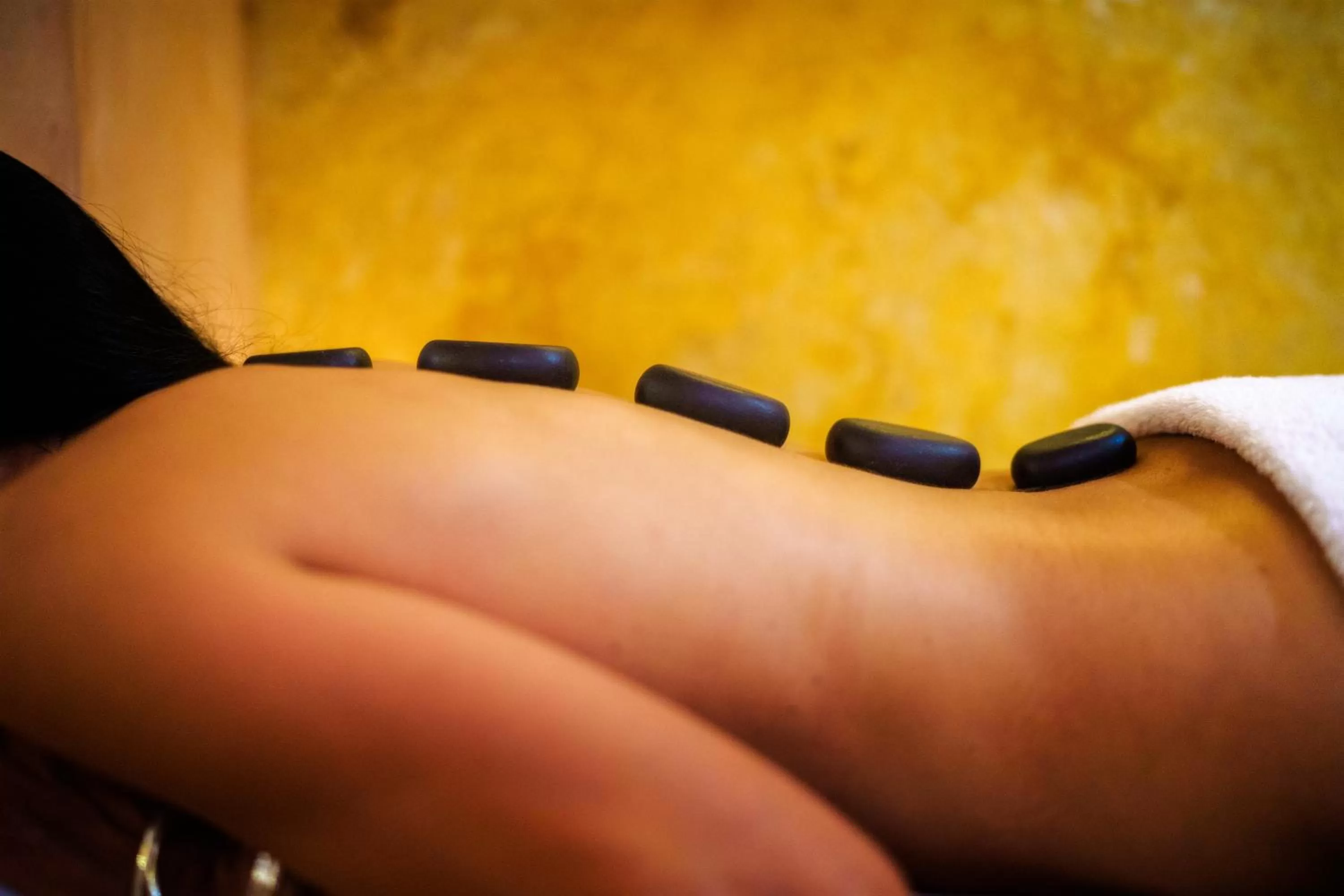 Massage in The Way Inn - Boutique Suites