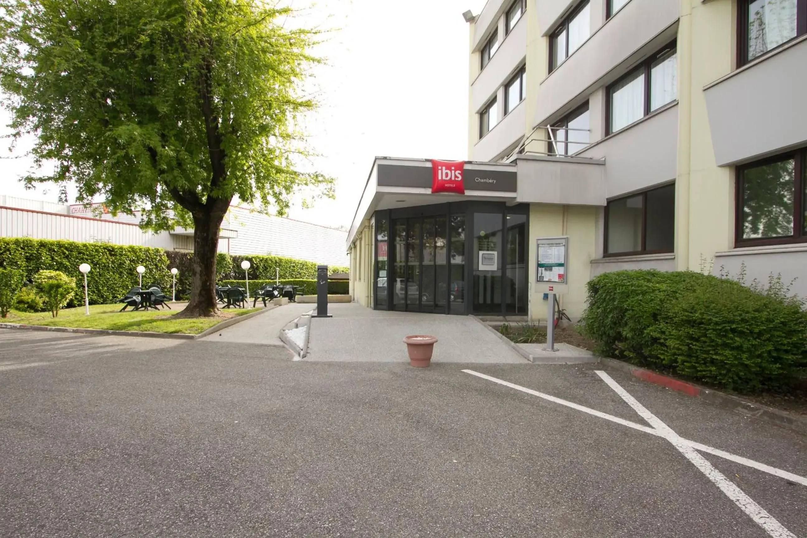 Property Building in ibis Chambery
