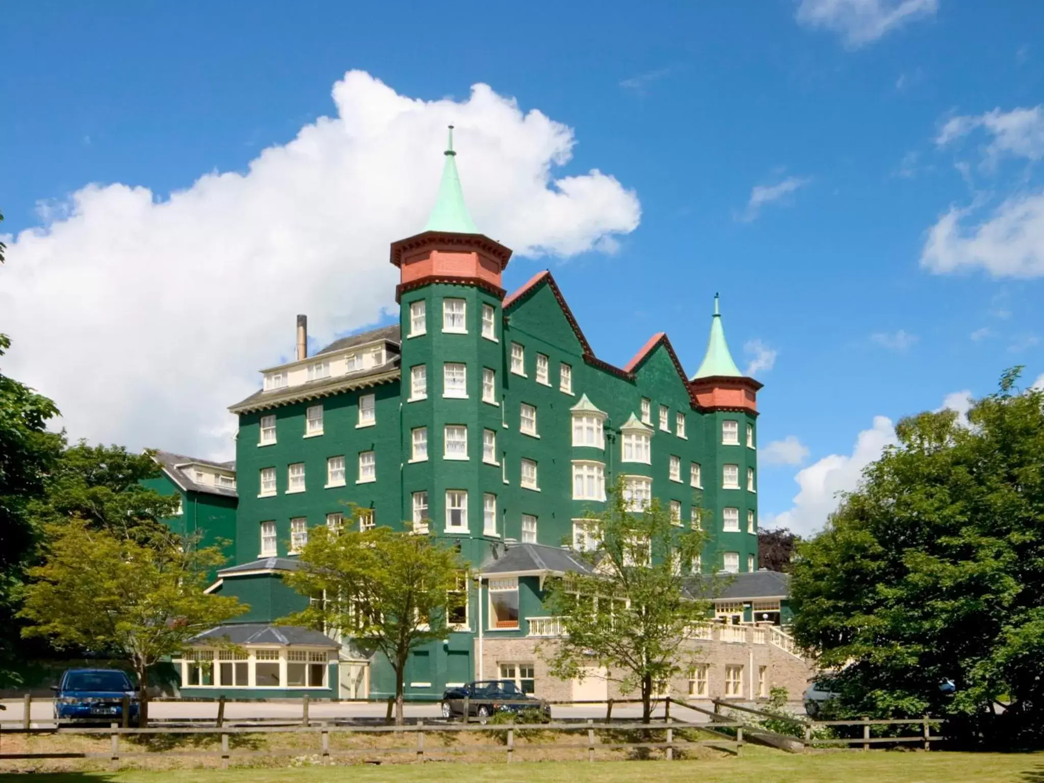 Facade/entrance, Property Building in Metropole Hotel and Spa