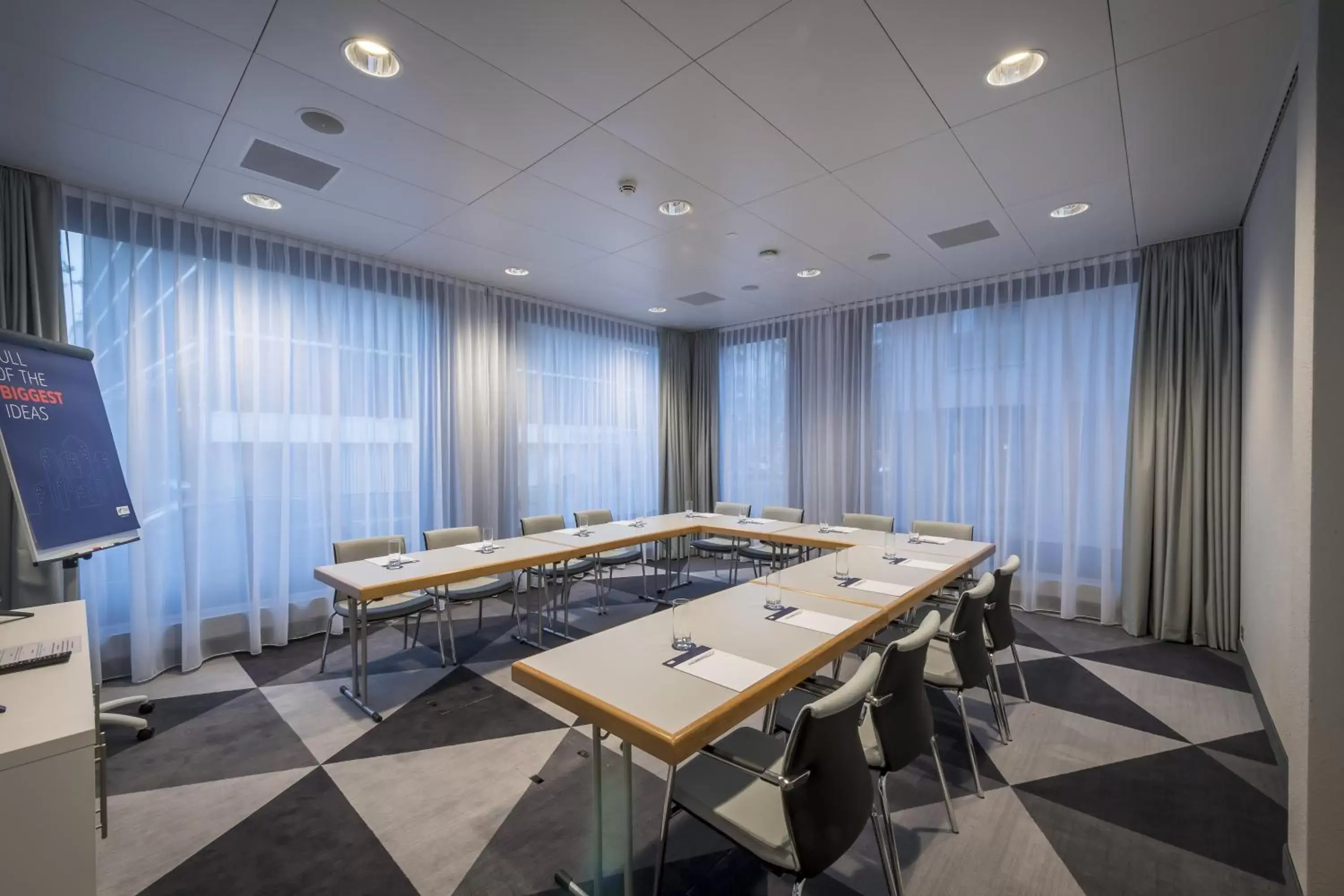 Meeting/conference room in Holiday Inn Express - Luzern - Kriens, an IHG Hotel