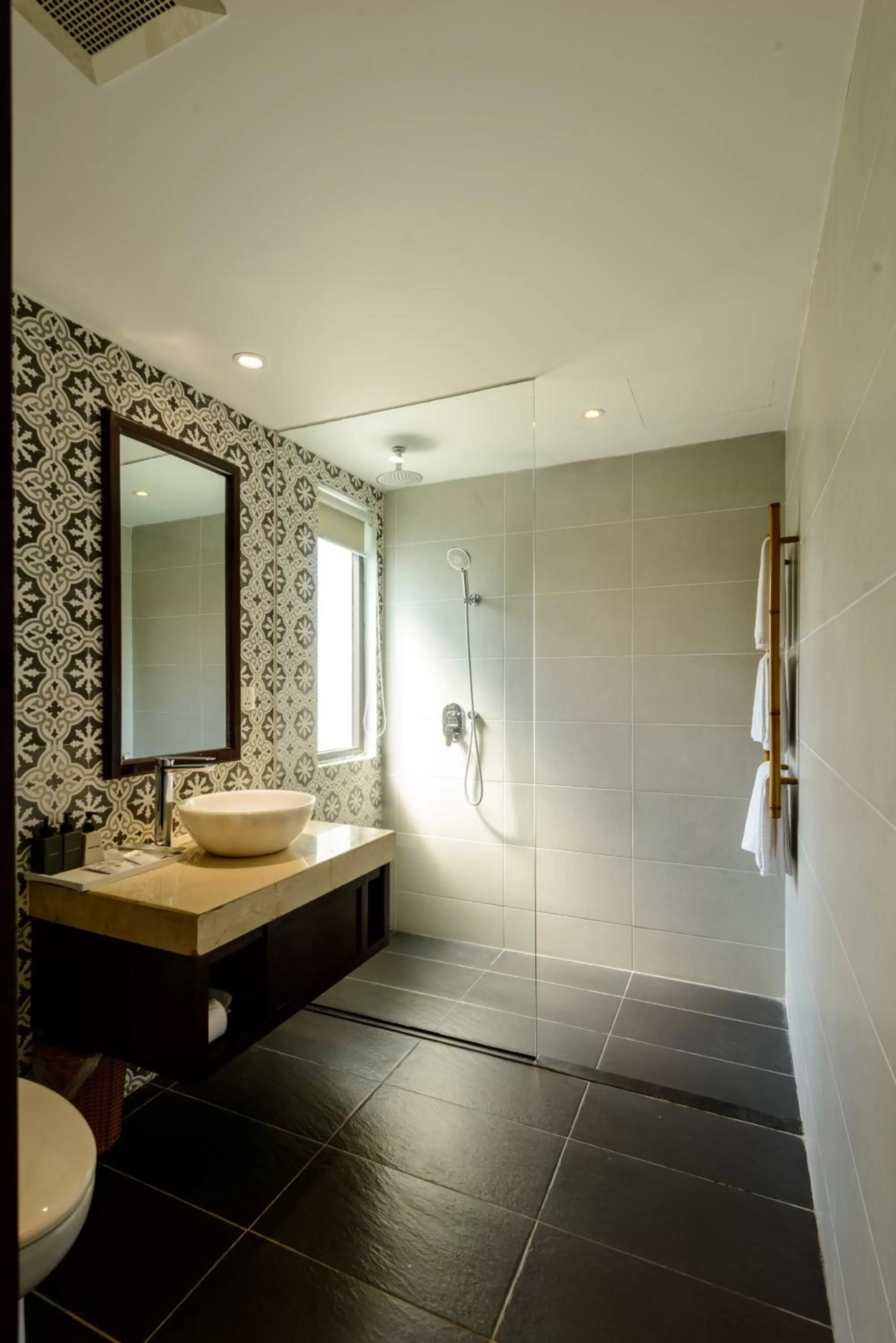 Shower in SENVILA Boutique Resort & Spa
