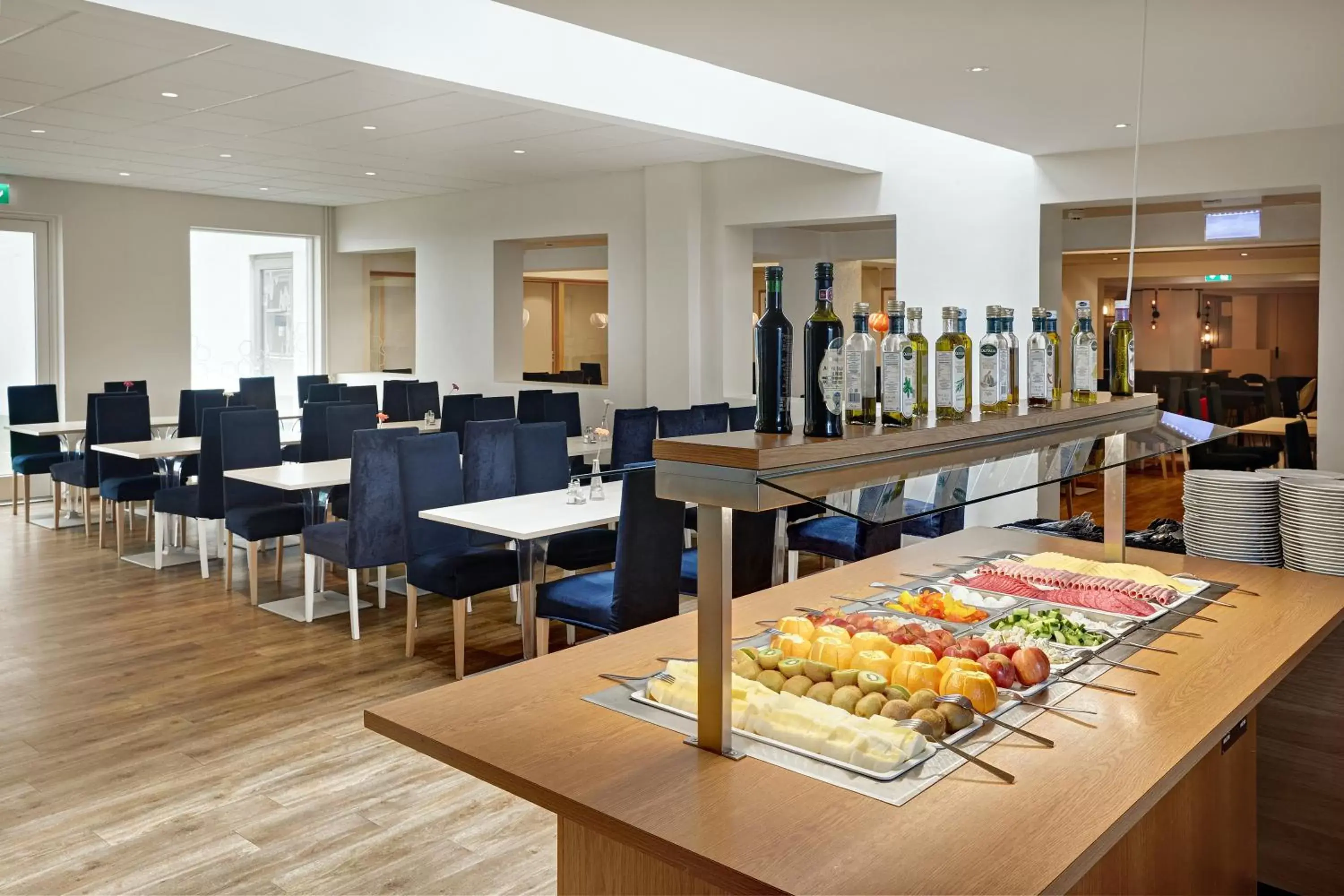 Continental breakfast in Hotel Klettur