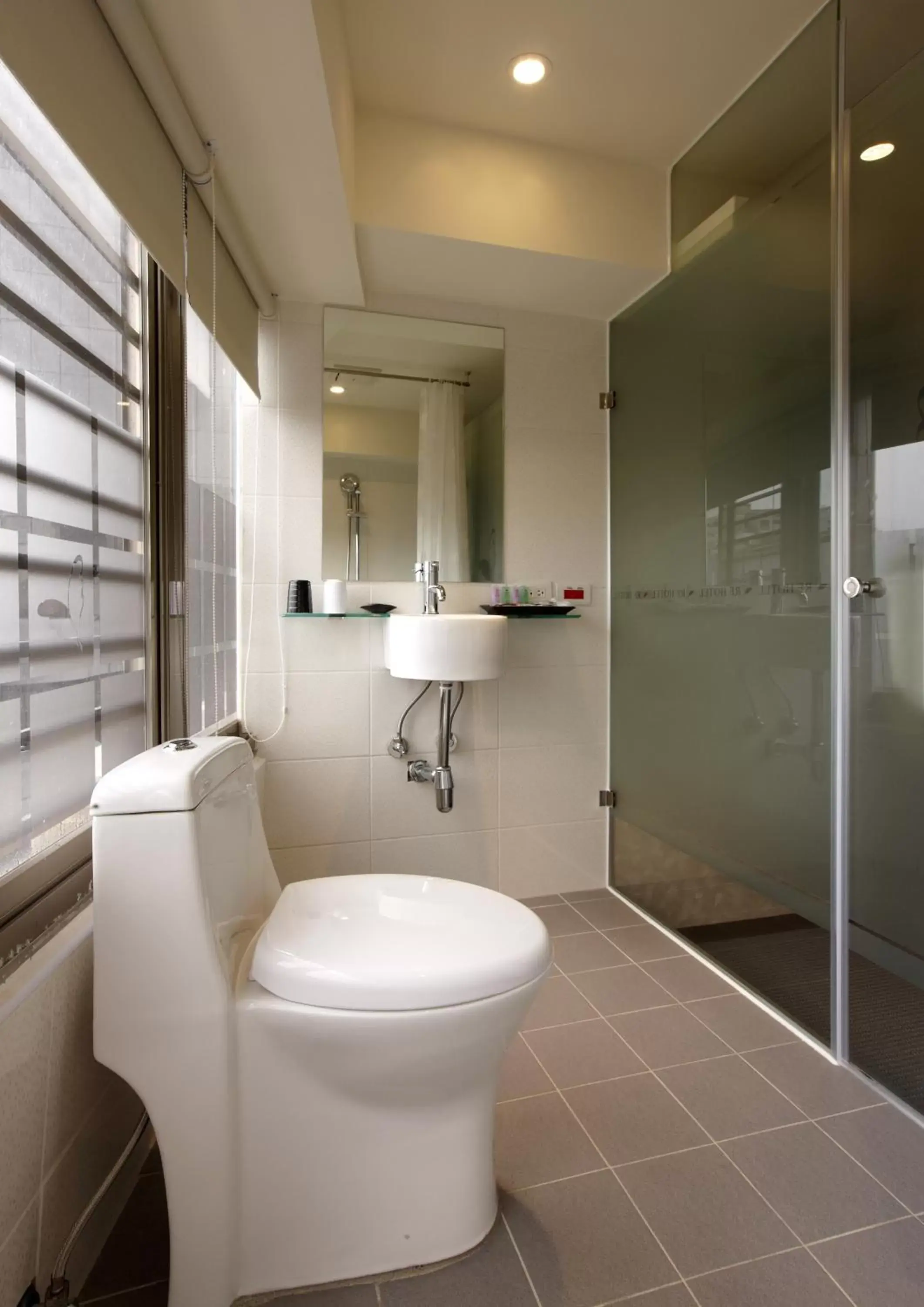 Shower, Bathroom in RF Hotel - Zhongxiao