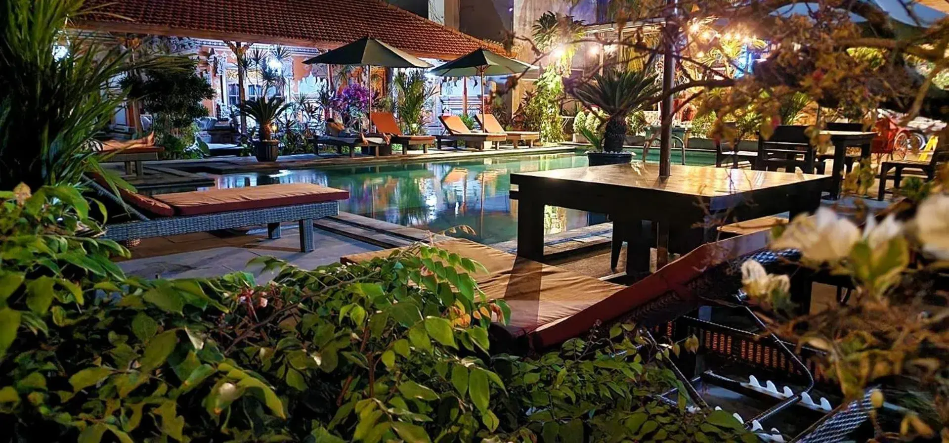 Pool view in Puri Gopa Hotel