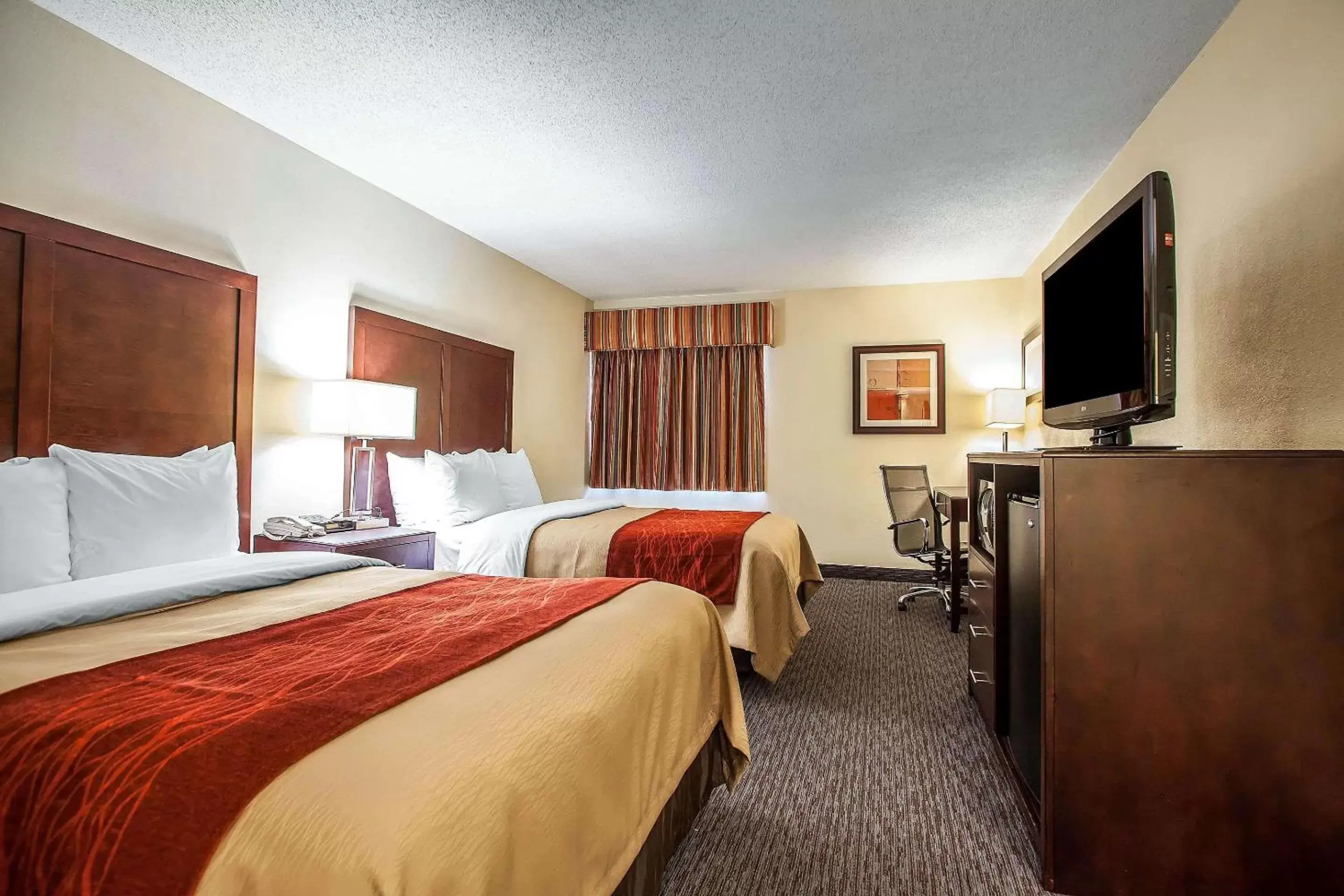 Queen Room with Two Queen Beds - Accessible/Non-Smoking  in Comfort Inn Feasterville - Trevose