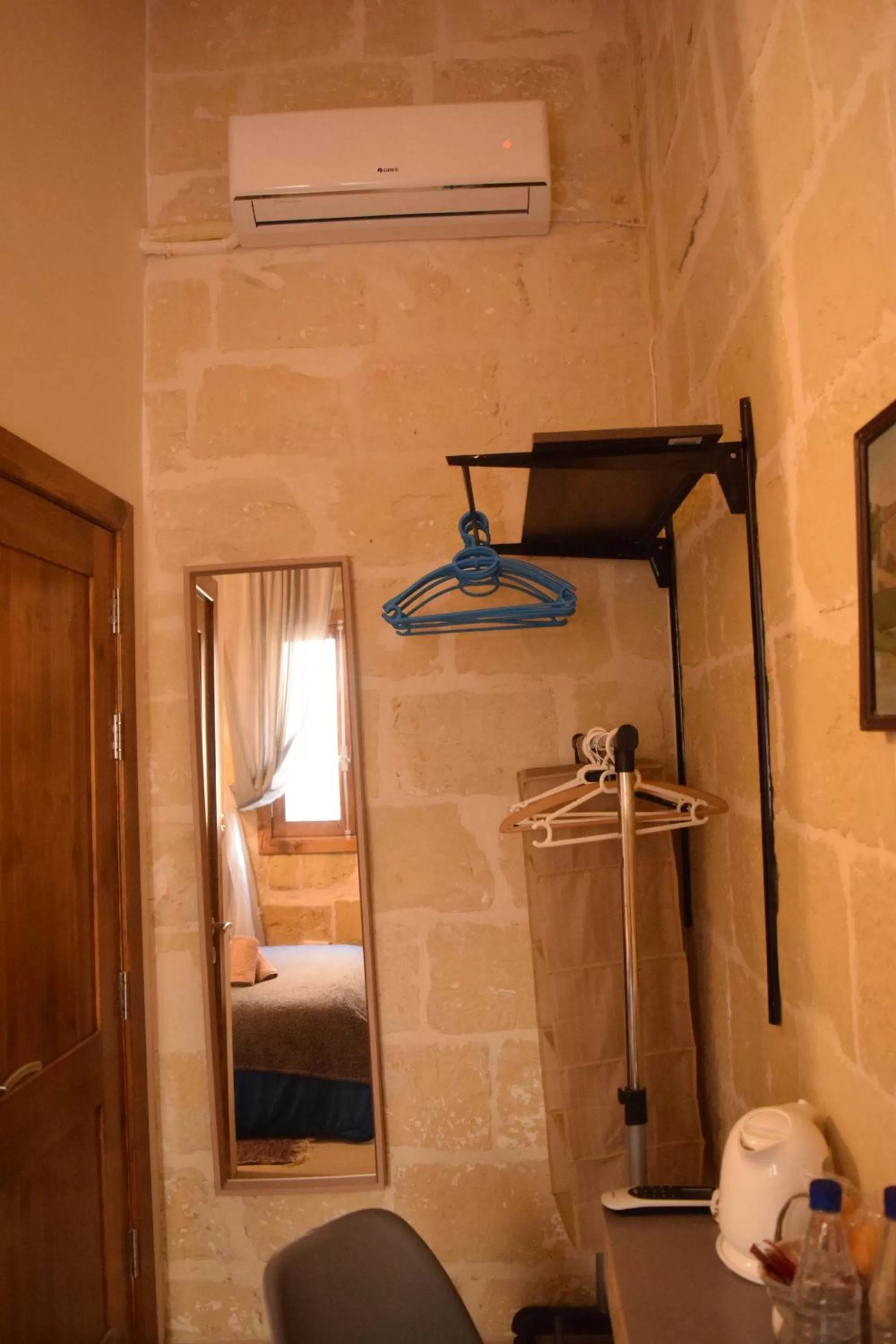 Photo of the whole room in St George of Lydda B&B