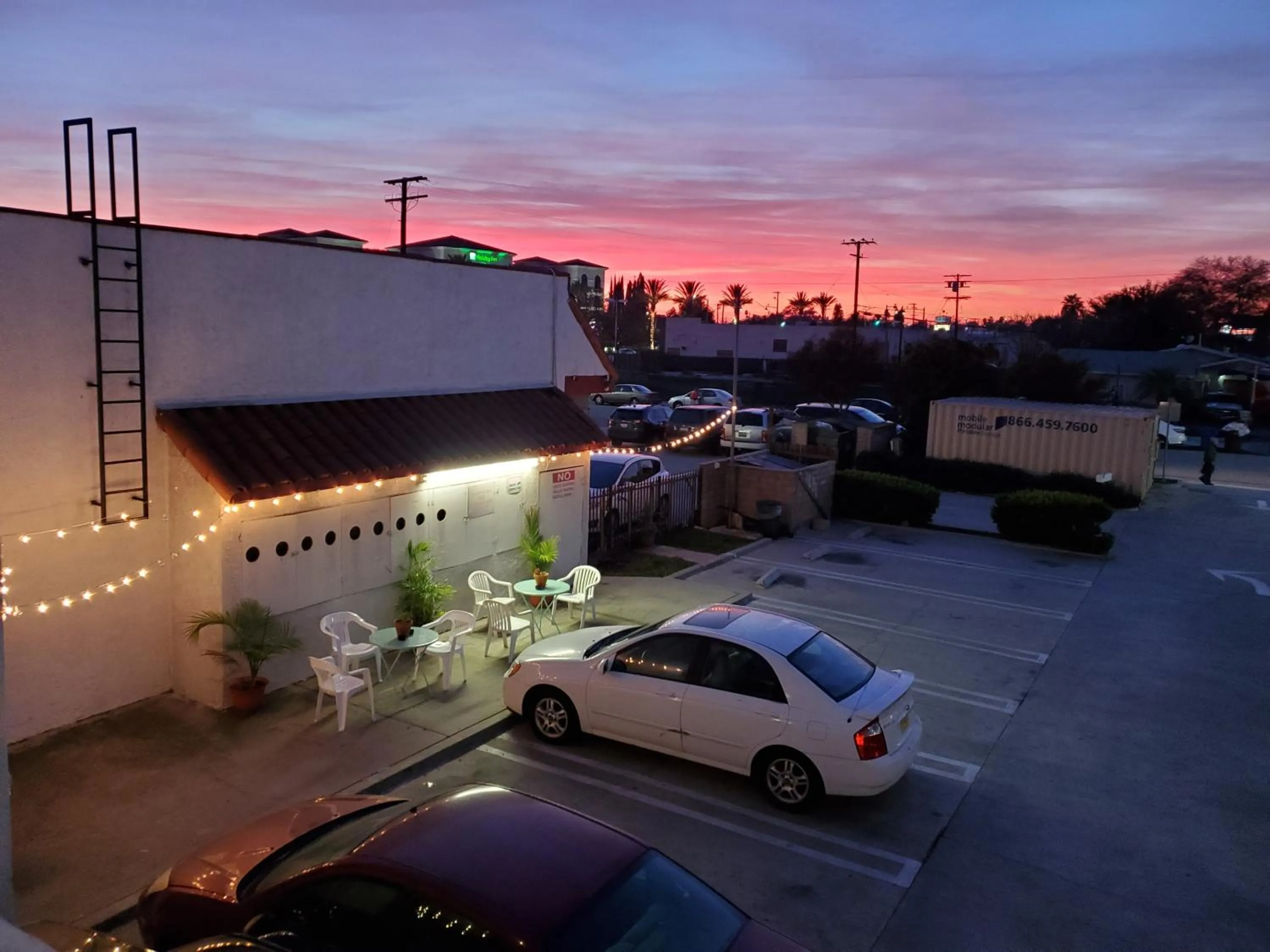 Sunset in Eunice Plaza Motel
