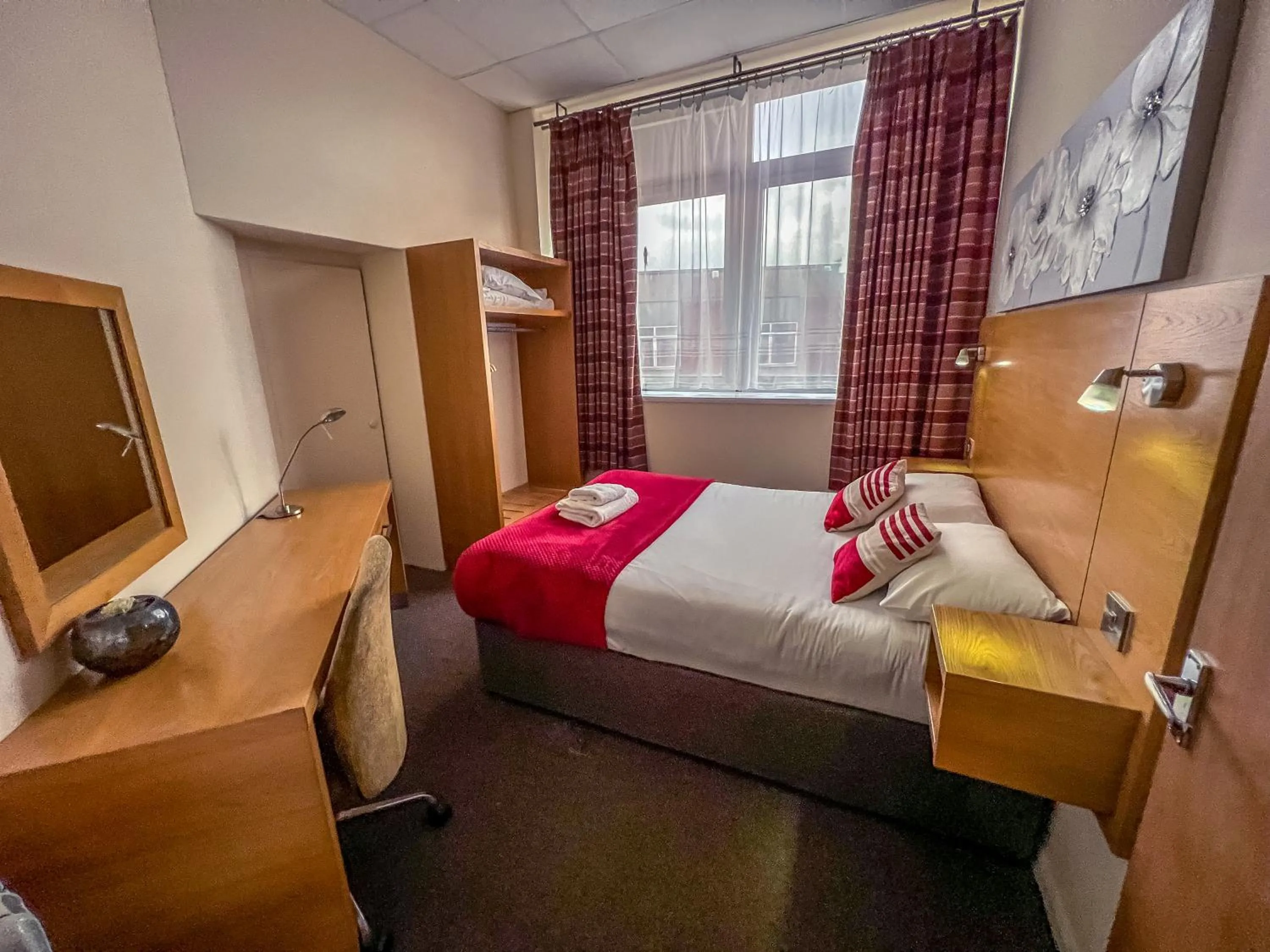 Bedroom in County Hall Apartment Hotel