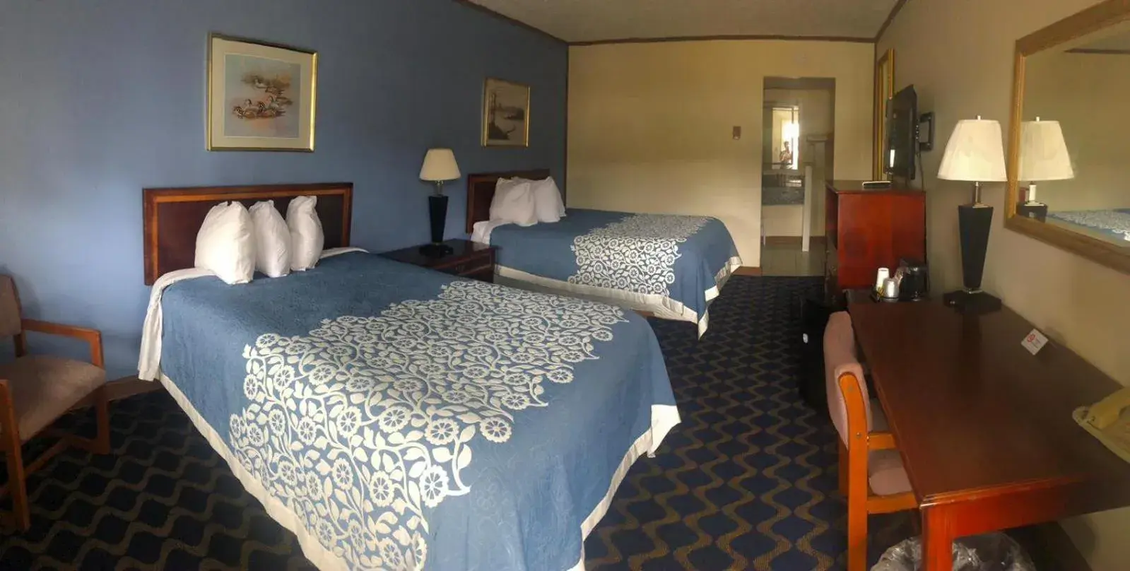 Bed in Aderi Hotel Lewisburg Bed in Aderi Hotel Lewisburg