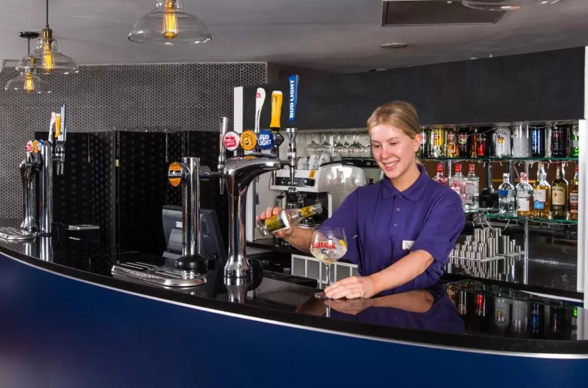 Staff, Lounge/Bar in ibis Styles Barnsley