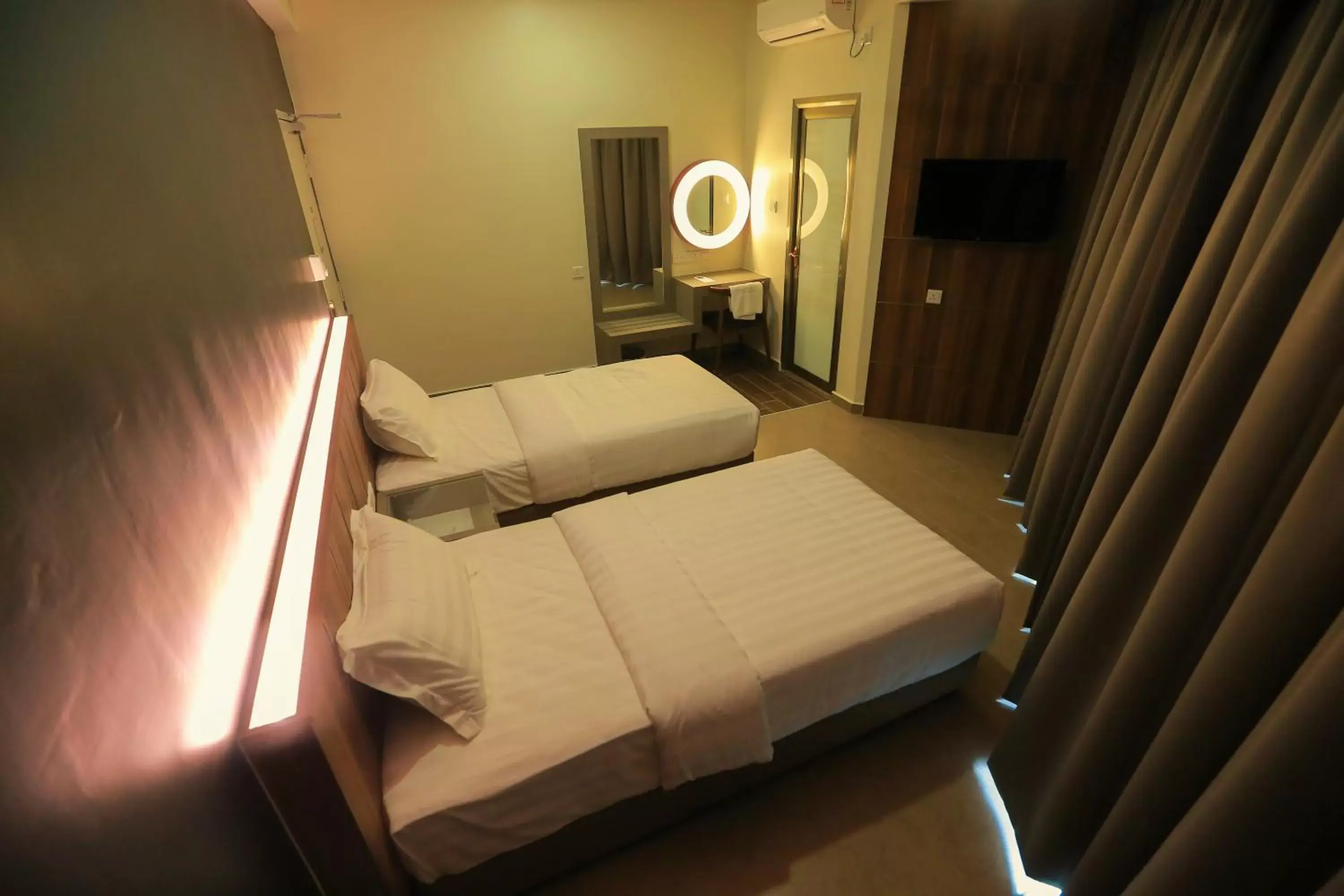 Photo of the whole room, Bed in Pantai Regal Hotel