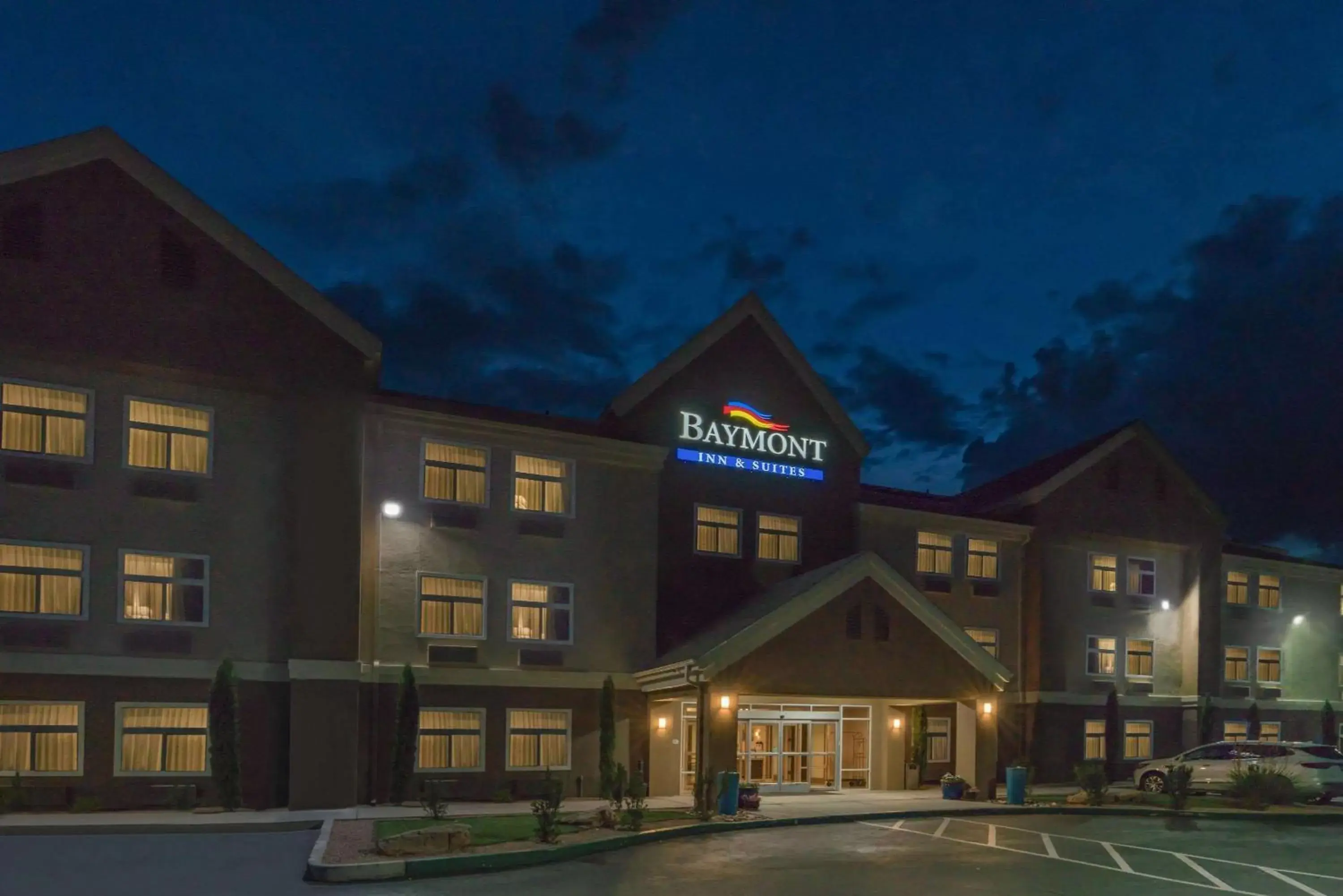 Property Building in Baymont by Wyndham Albuquerque Airport