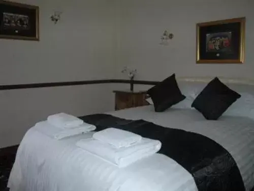 Double Room with Private Bathroom in The Bay Horse Country Inn