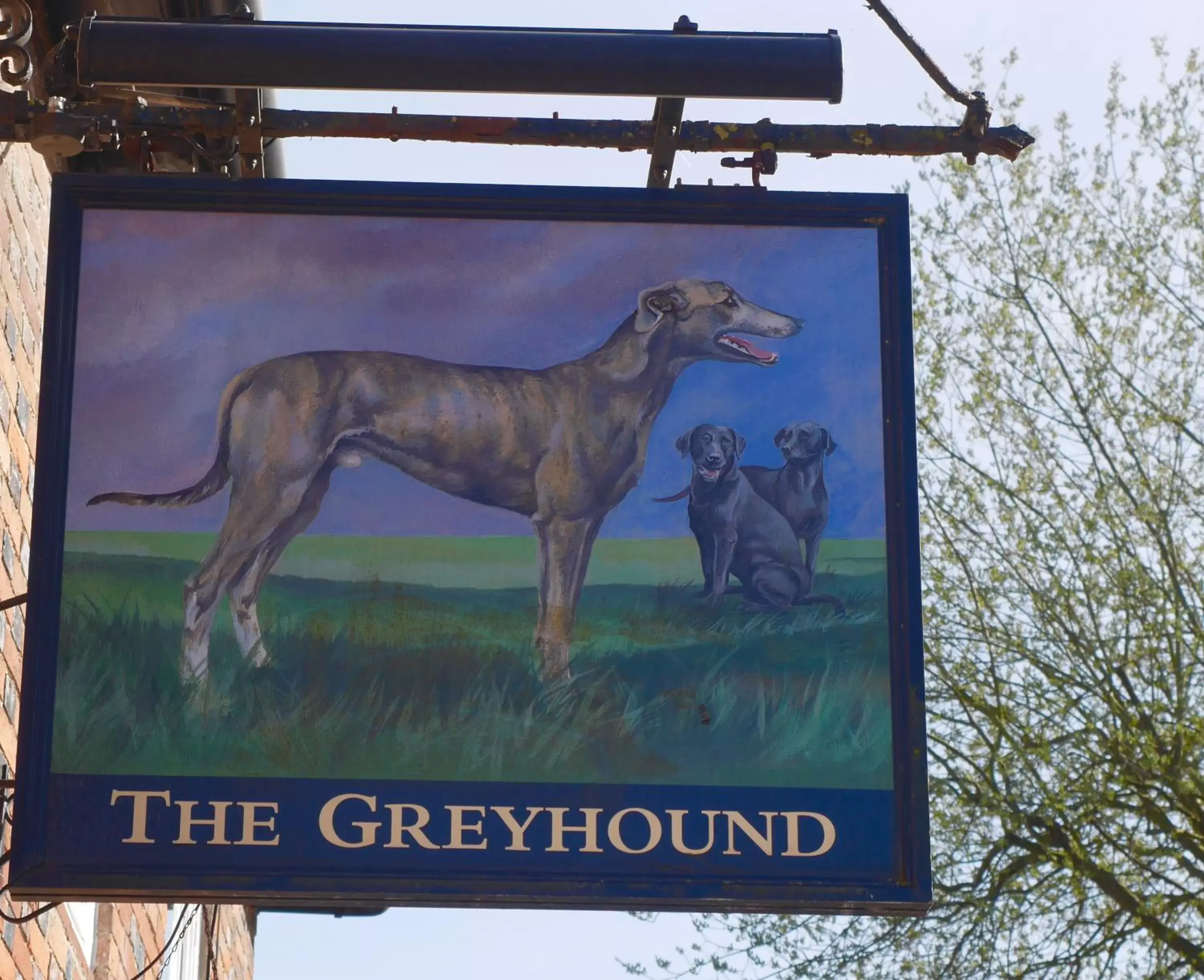 Facade/entrance in The Greyhound Inn Facade/entrance in The Greyhound Inn