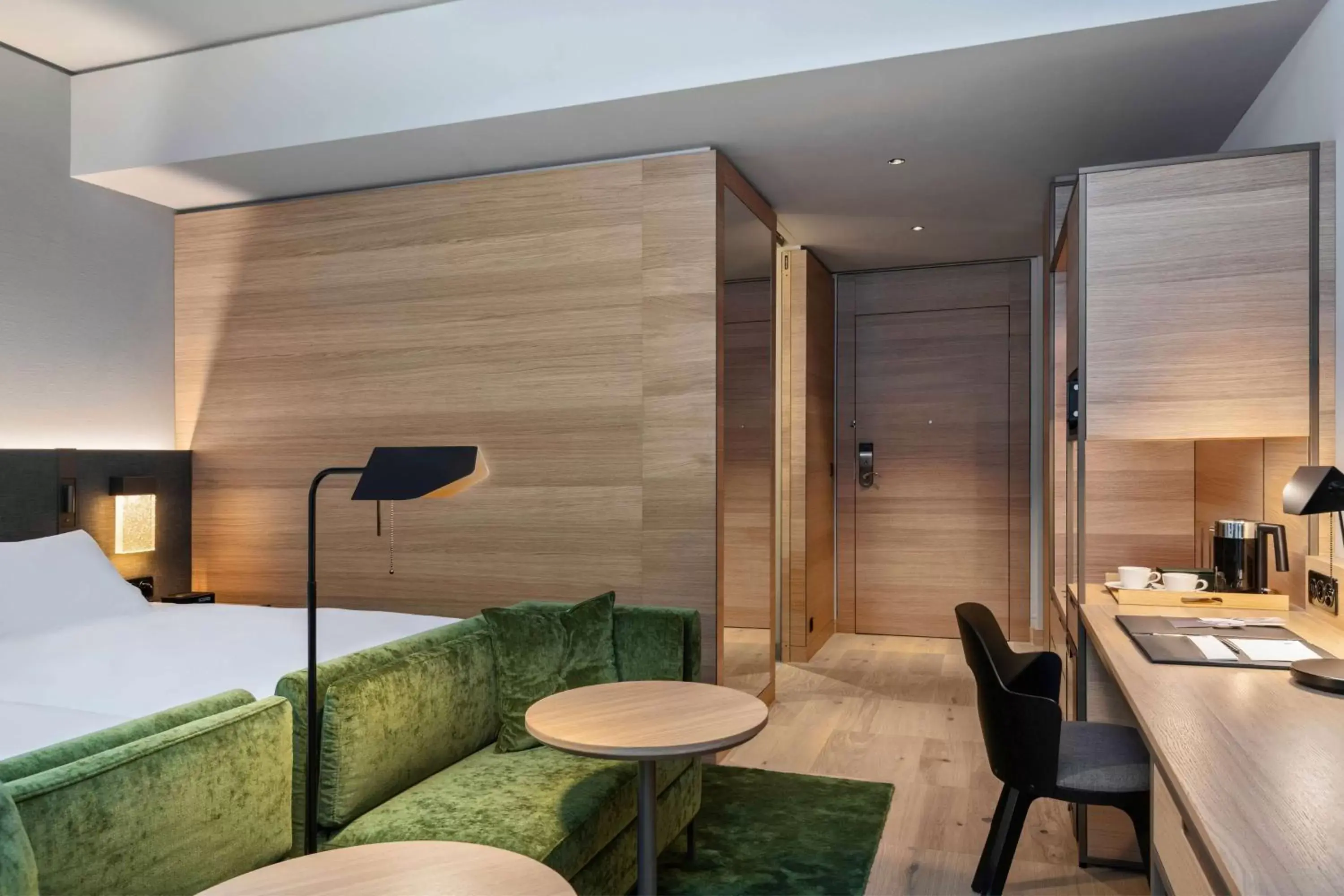 Bed, Bathroom in Hyatt Regency Zurich Airport Circle