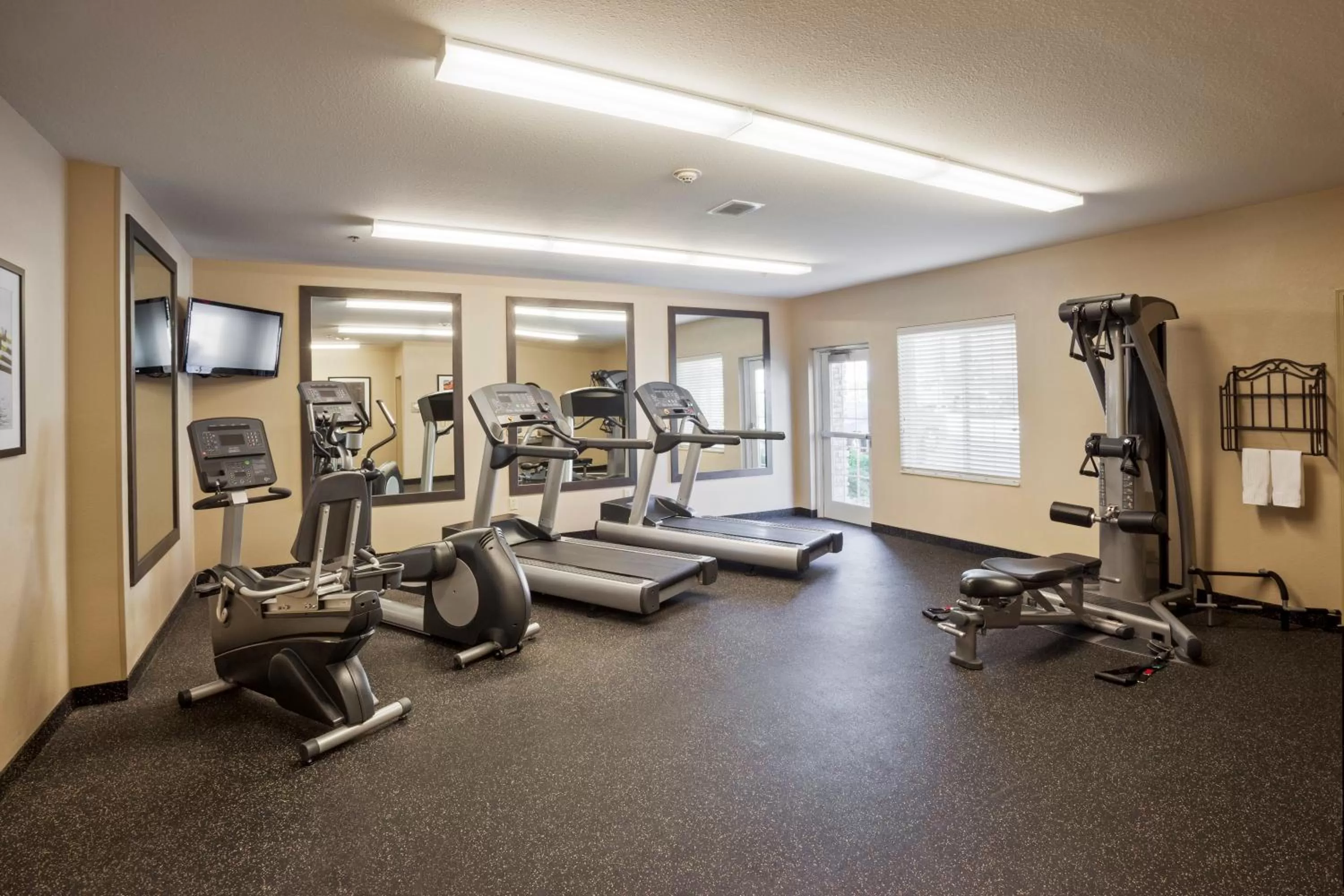 Fitness centre/facilities in Candlewood Suites Houston - Spring by IHG