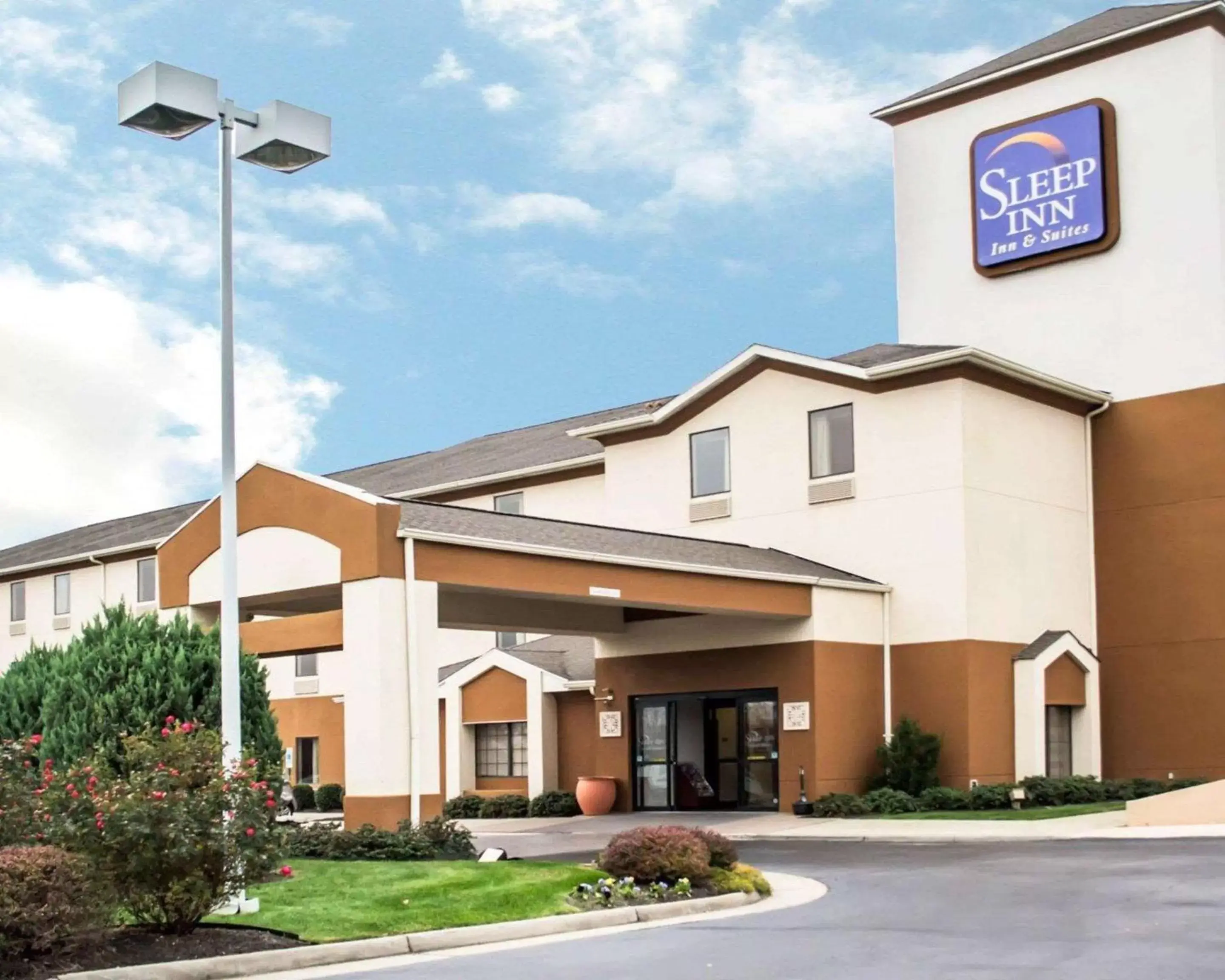 Property building in Sleep Inn & Suites Stony Creek