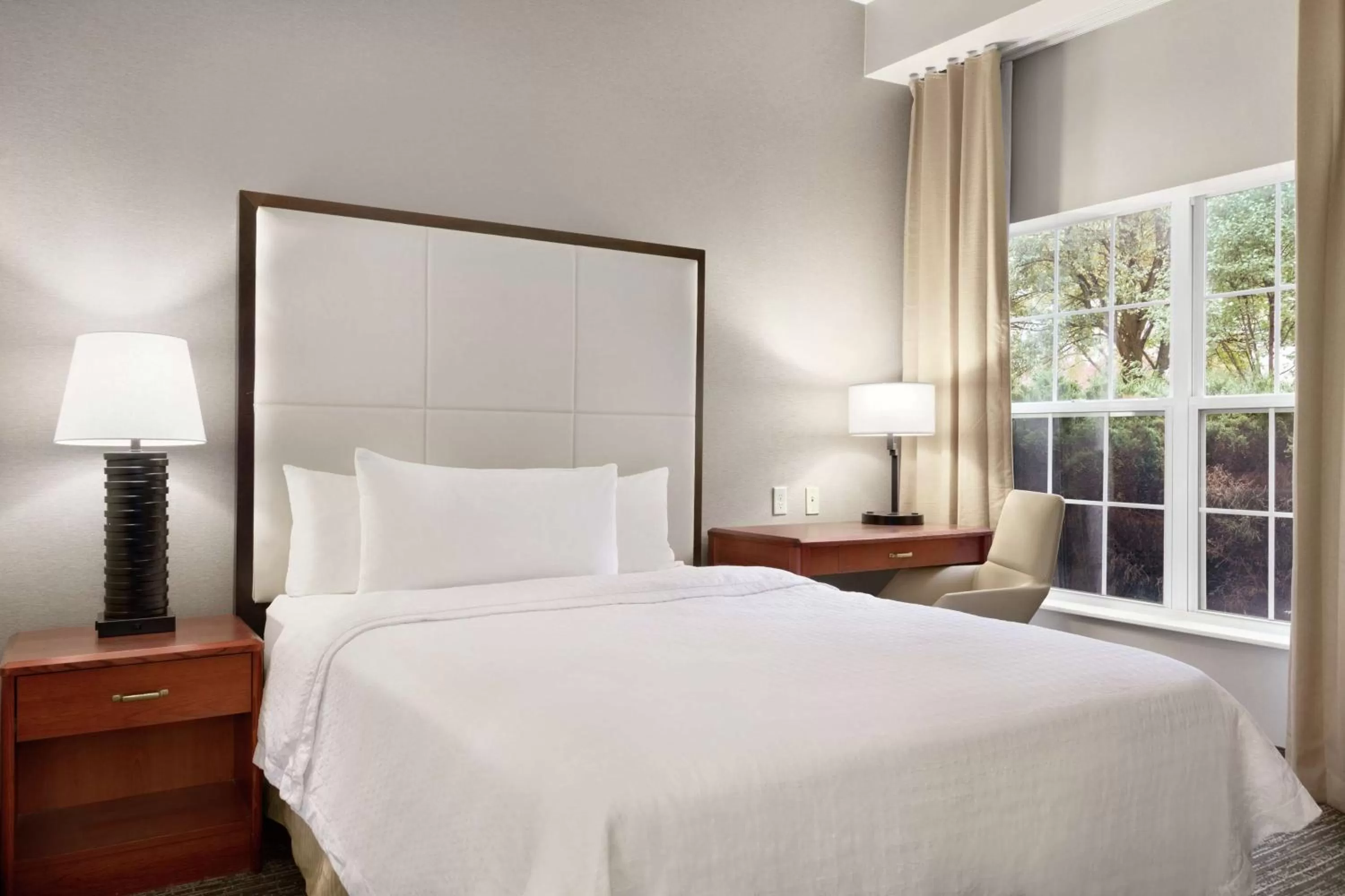 Bedroom, Bed in Homewood Suites by Hilton Columbus-Dublin