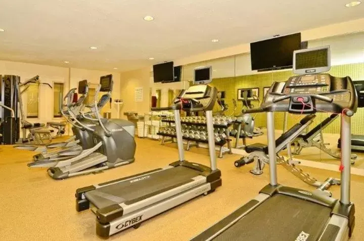 Fitness centre/facilities, Fitness Center/Facilities in Hawthorn Suites by Wyndham Dickinson